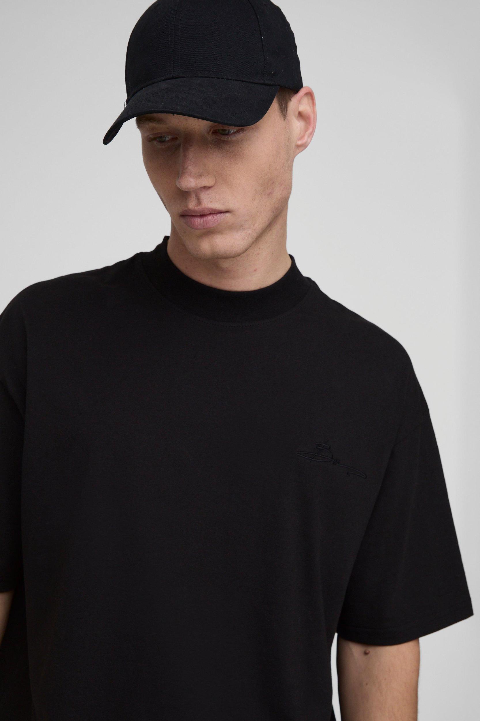 Oversized Boxy BM Signature Extended Neck T-shirt | boohooMAN USA Product Image