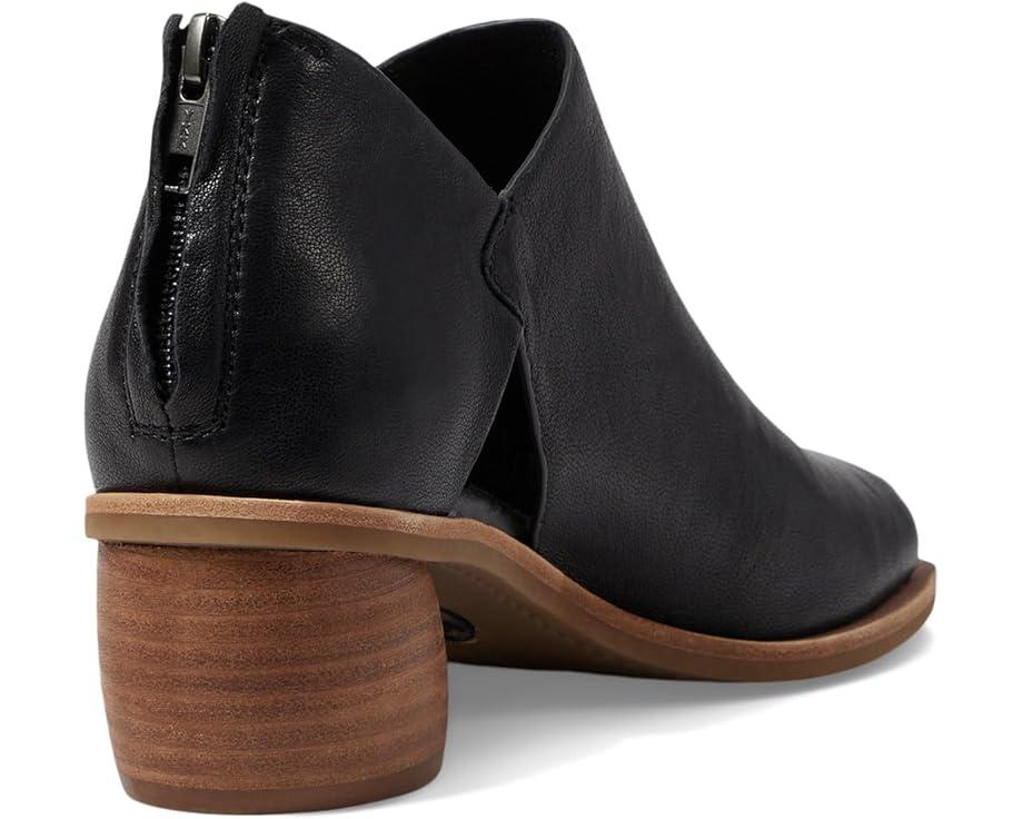 Women's Sofft Carleigh Product Image