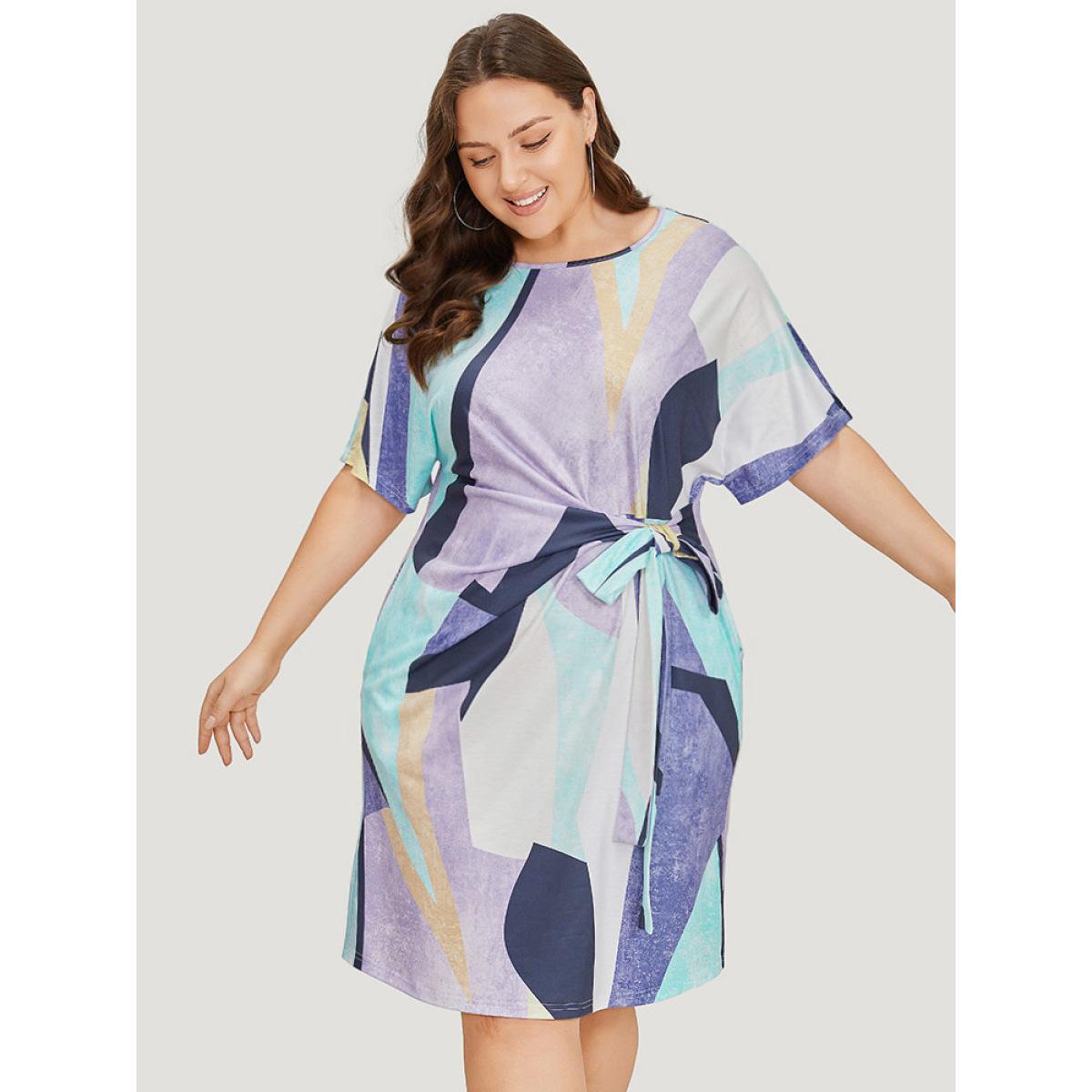Plus Size Geometric Print Pocket Bowknot Contrast Dress Multicolor Women Casual Contrast Round Neck Short sleeve Curvy Knee Dress BloomChic 28/5X Product Image