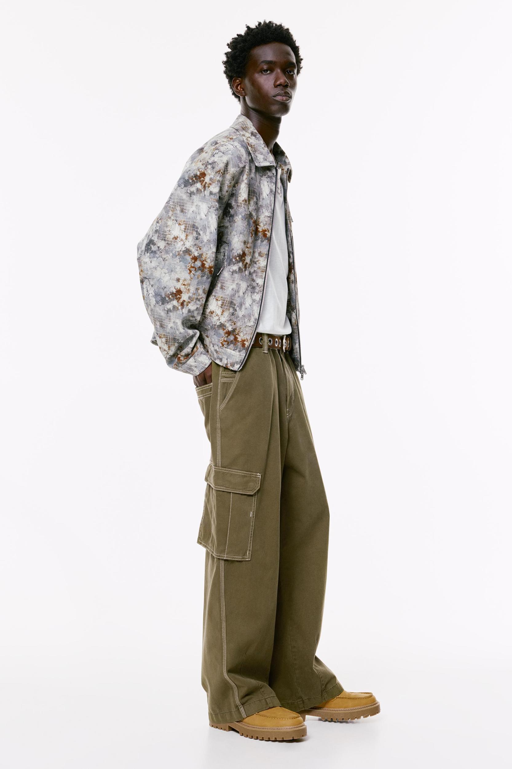 Baggy cargo trousers Product Image
