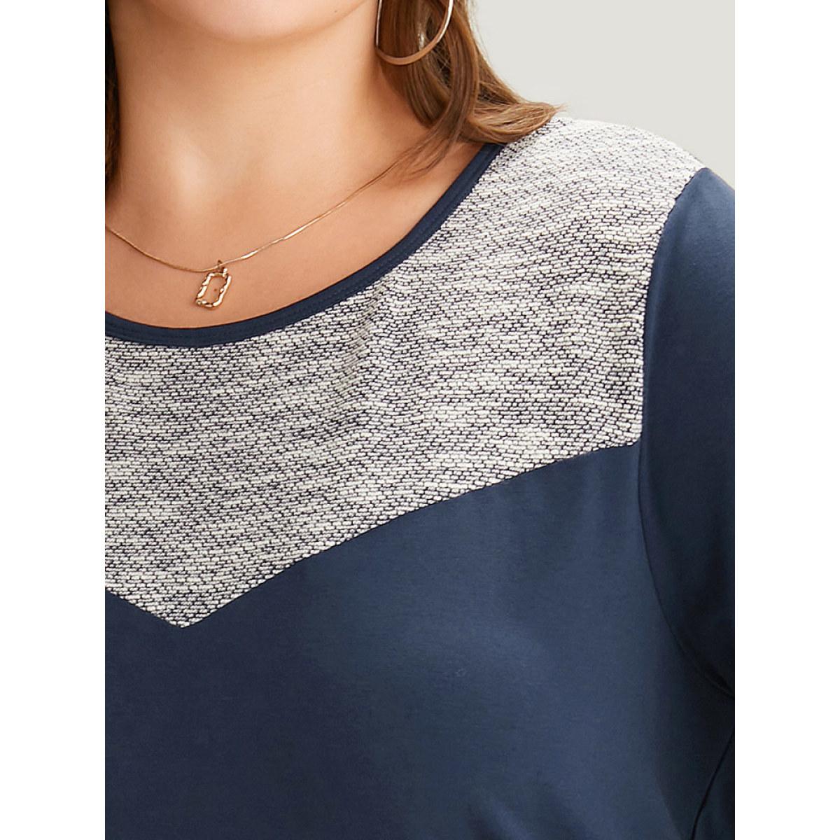 Plus Size Two Tone Patchwork Crew Neck Sweatshirt Women Indigo Casual Elastic cuffs Round Neck Dailywear Sweatshirts BloomChic 12/L Product Image