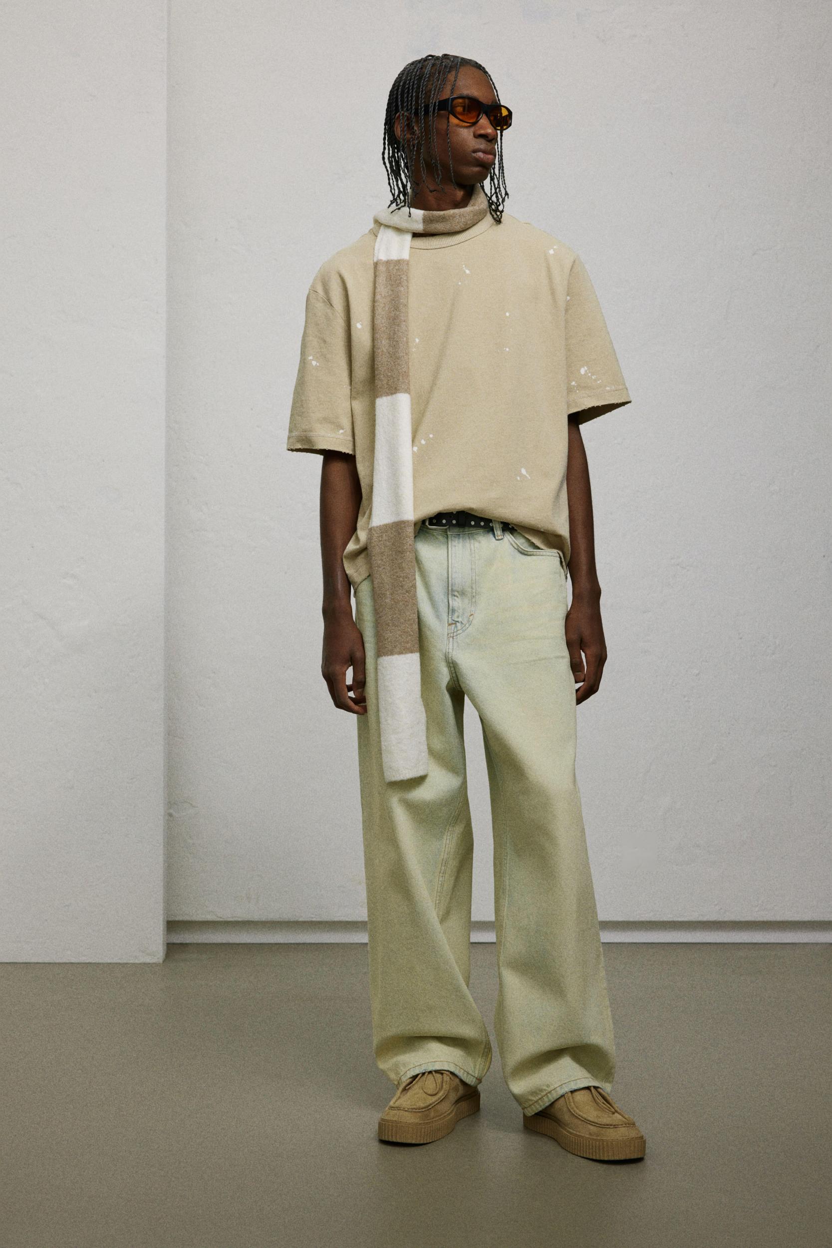 Baggy Jeans Product Image