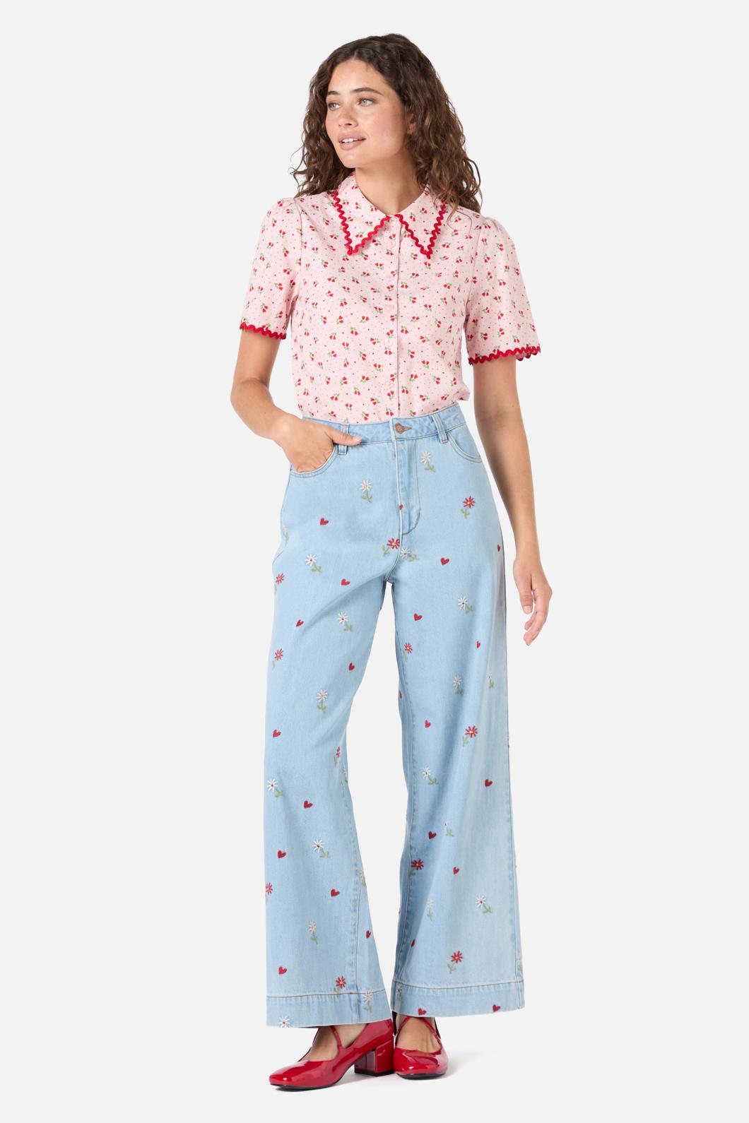 Holly Short Sleeve Blouse Product Image