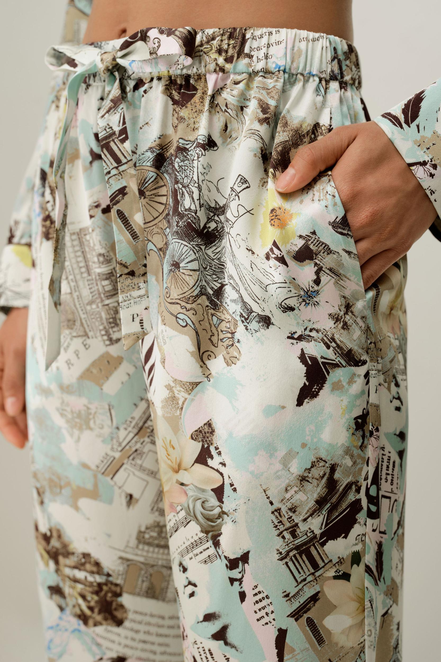 Aquarius Zodiac Classic Silk Pajama Set Product Image