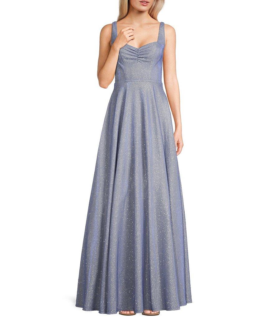 City Vibe Sweetheart Neck Cinched Bodice Gown Product Image