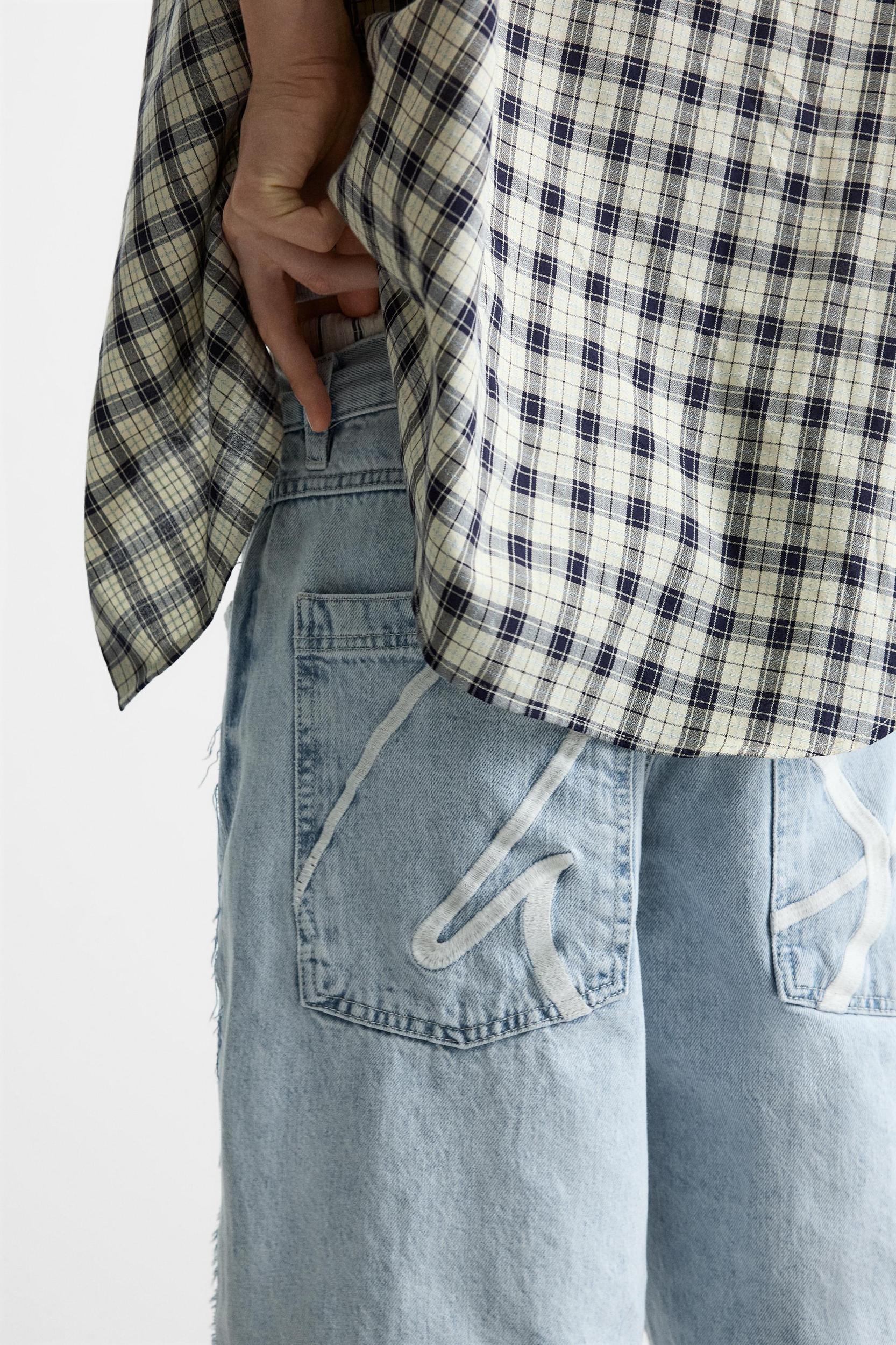 EMBROIDERED BAGGY FIT DENIM SHORTS Product Image