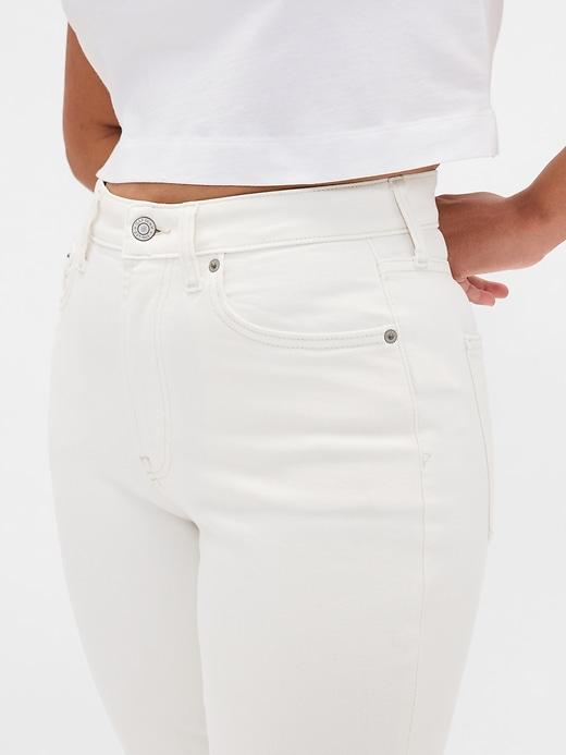 Curvy High Rise '90s Straight Jeans Product Image