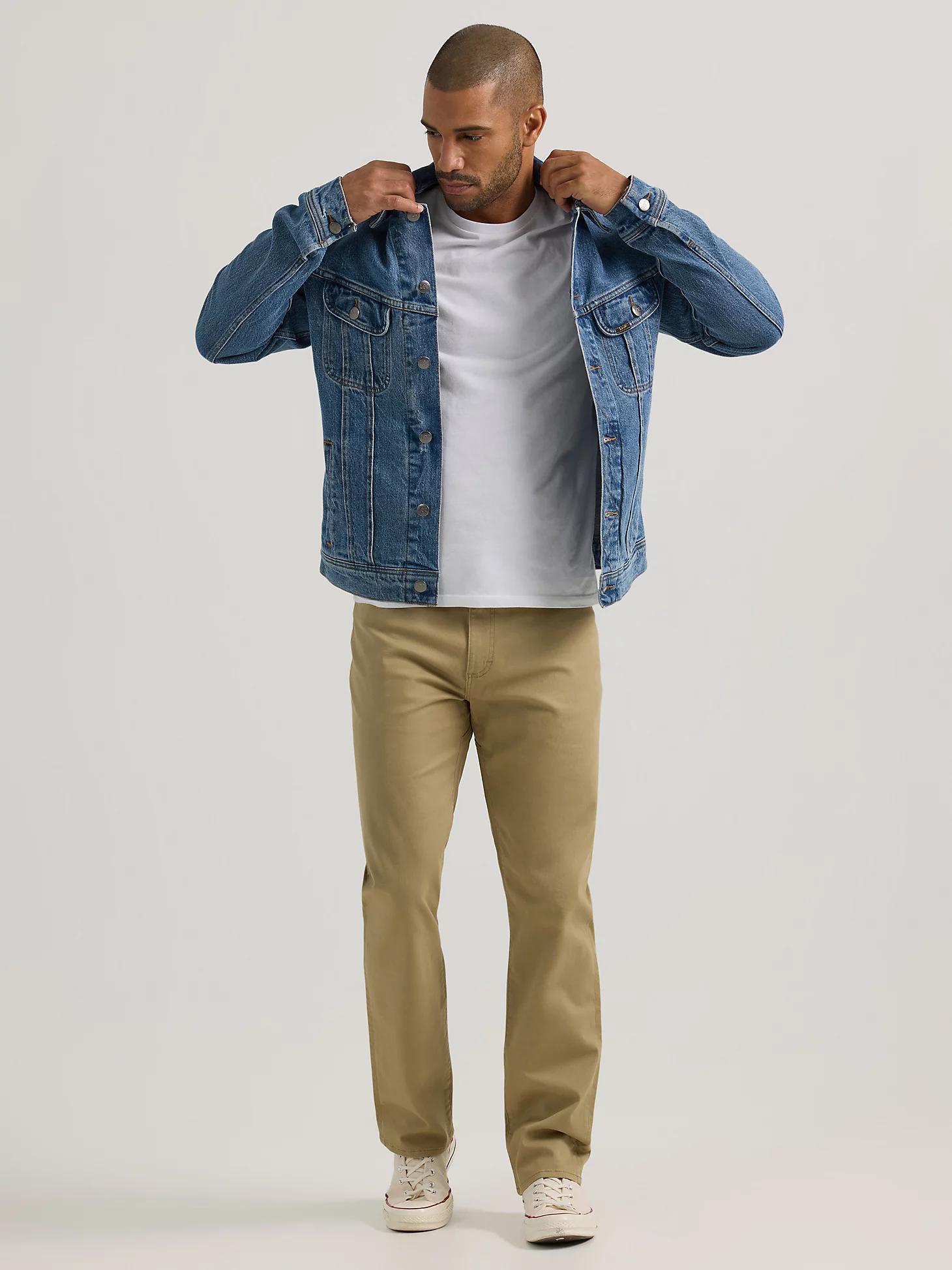 Men's Extreme Motion Relaxed Straight Twill Jean | Men's Jeans | Lee® Product Image