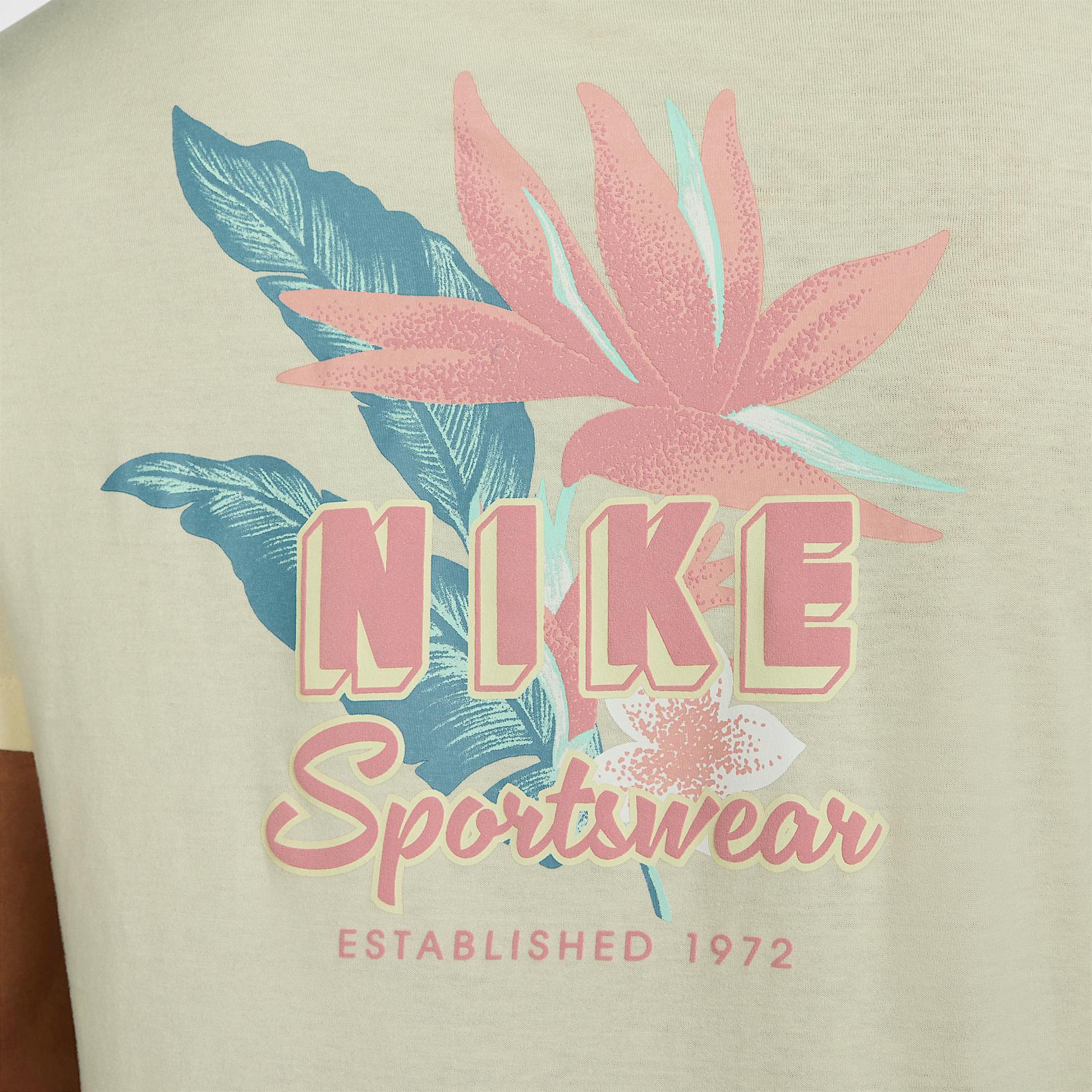 Nike Sportswear Men's Crew-Neck T-Shirt Product Image