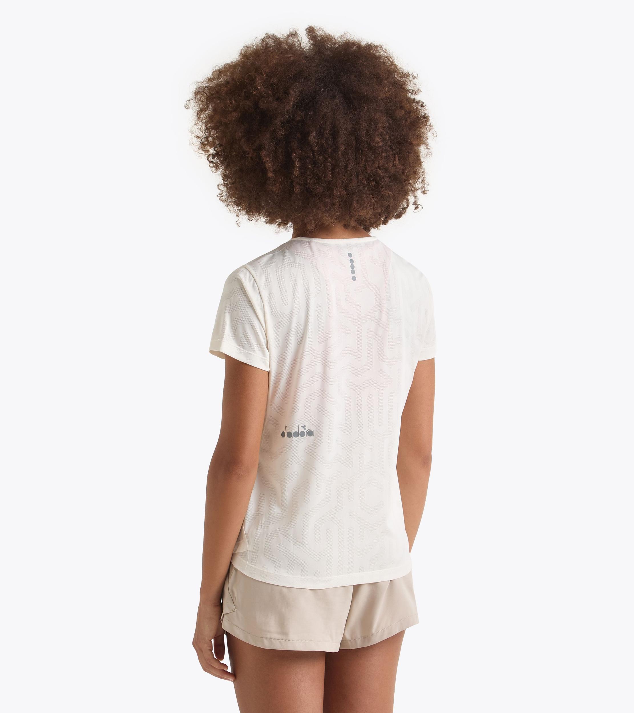 L. SUPER LIGHT SS T-SHIRT Product Image