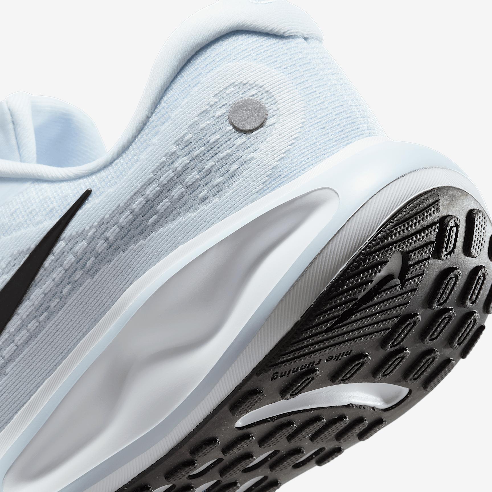 Nike Women's Journey Run Road Running Shoes Product Image