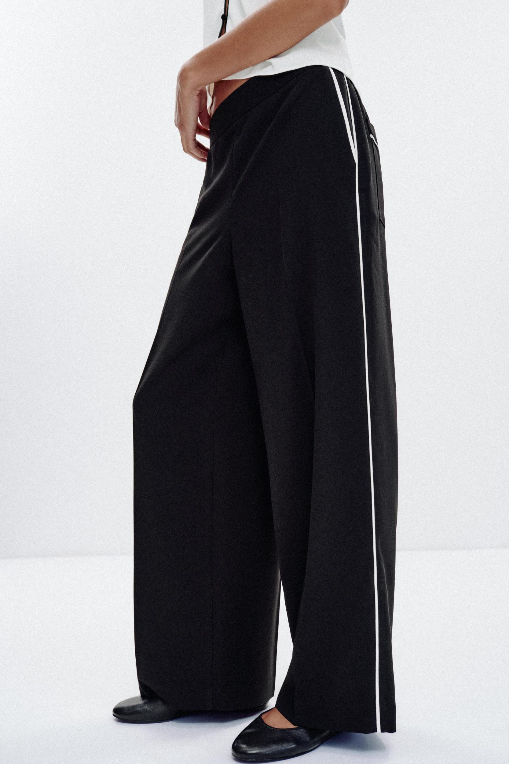 CONTRAST PIPED PANTS Product Image