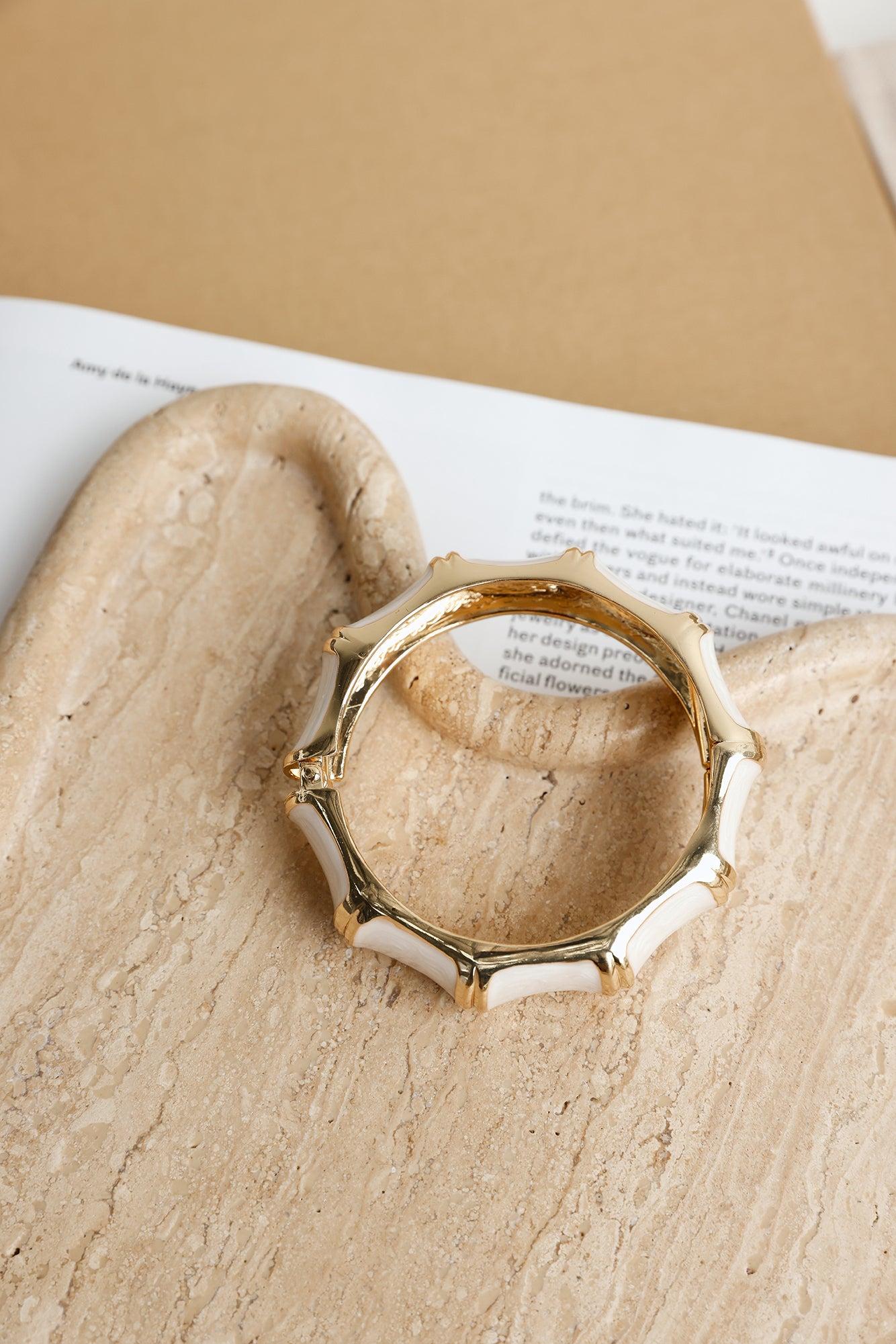 Believe In Me Bangle Gold Product Image