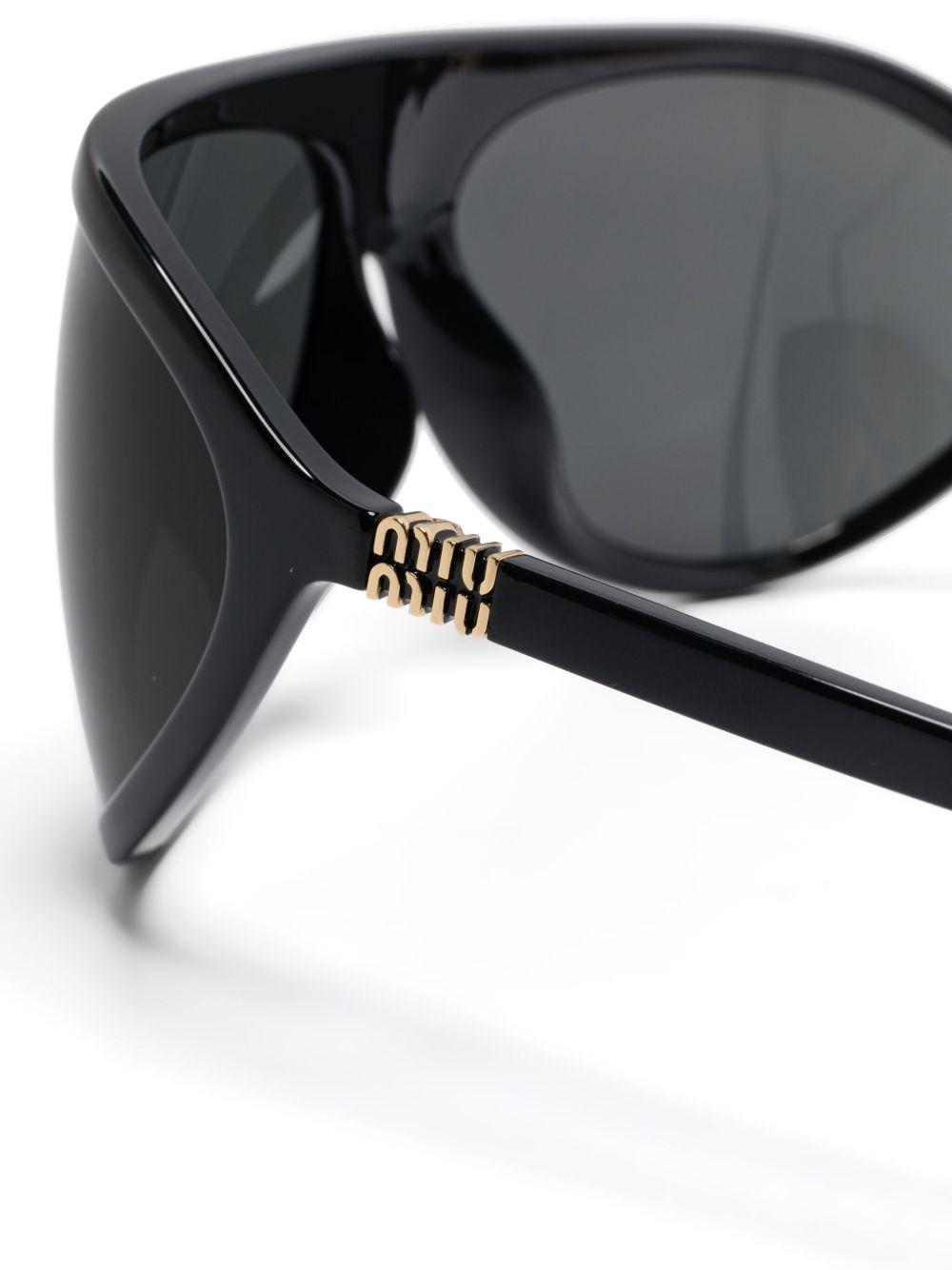Runway sunglasses  Product Image