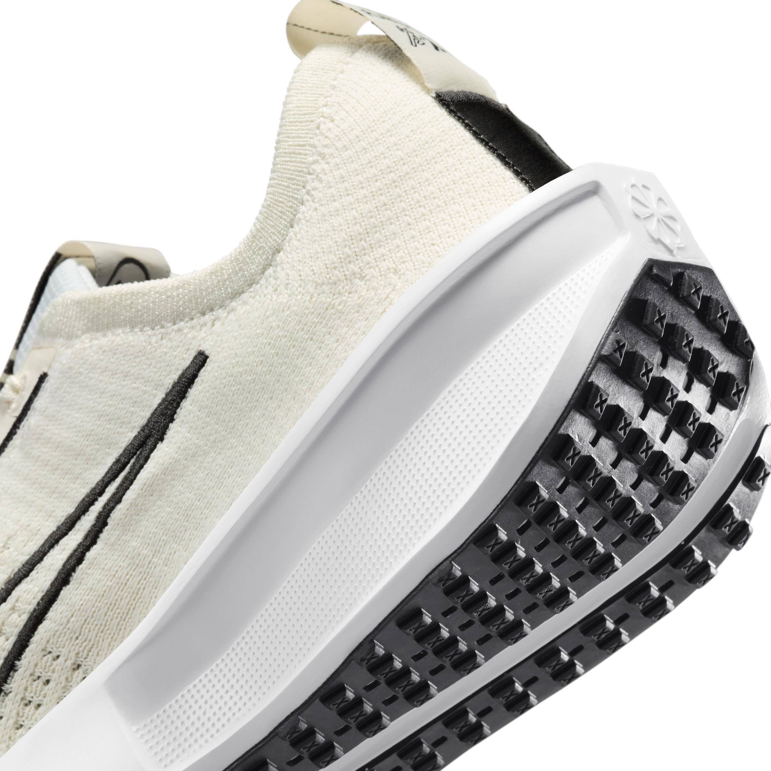 Nike Womens Interact Run Road Running Shoes | FD2292-109 Product Image