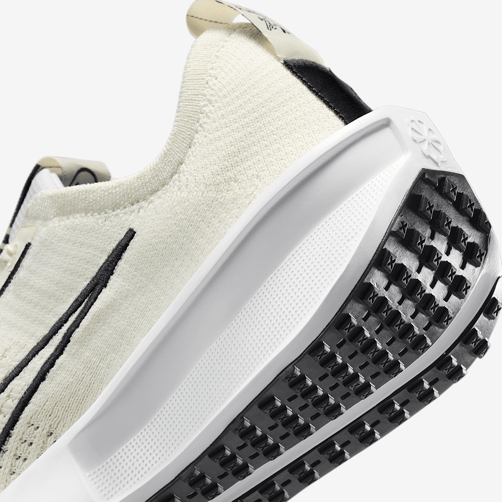 Nike Womens Interact Run Road Running Shoes | FD2292-109 Product Image