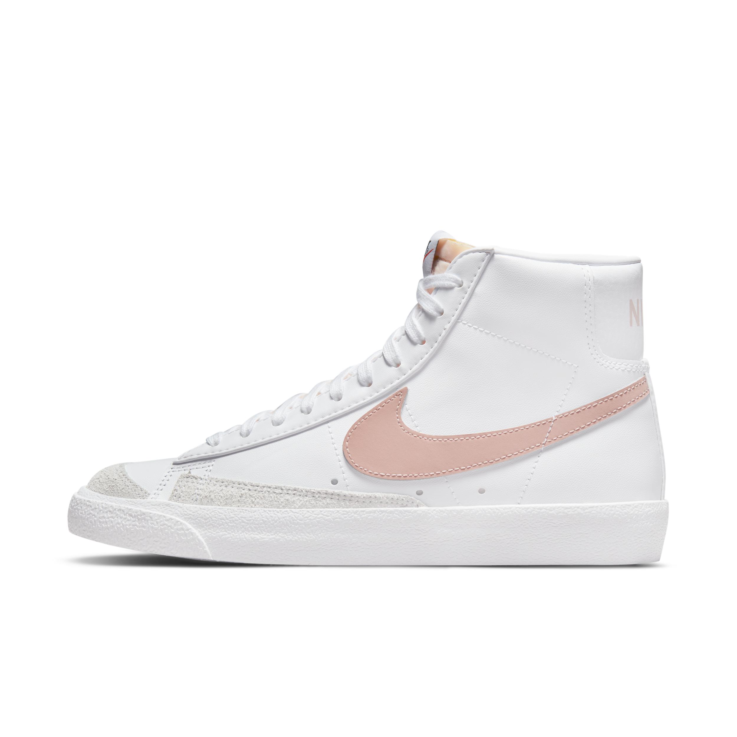 Nike Womens Blazer Mid 77 Shoes | CZ1055-118 Product Image