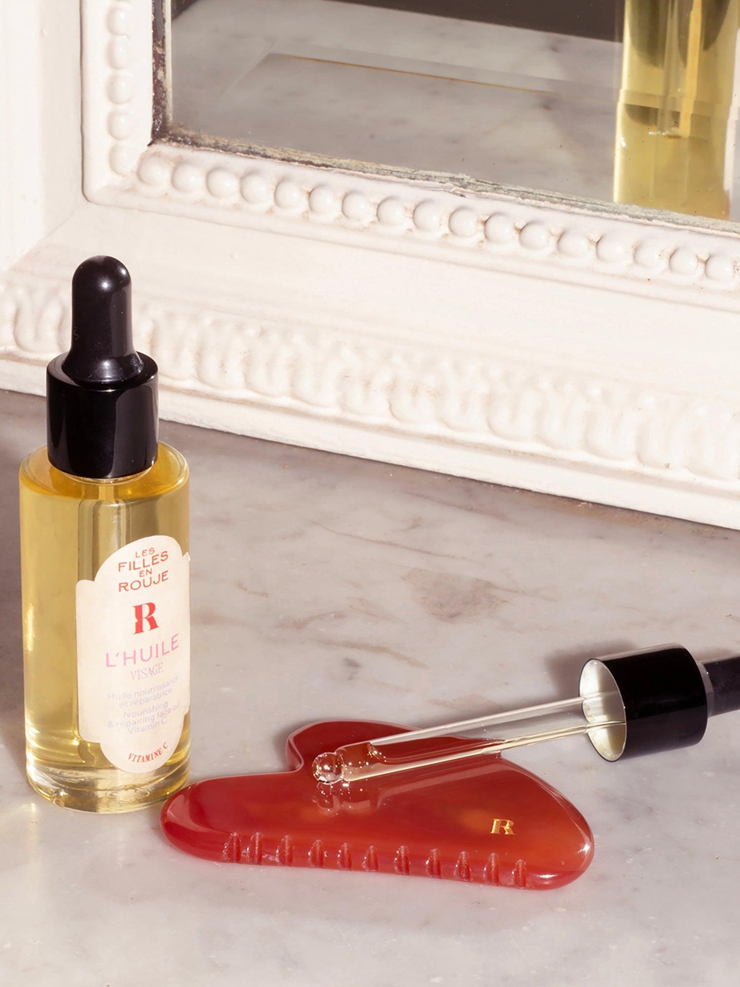 Le Gua Sha Cornaline Product Image