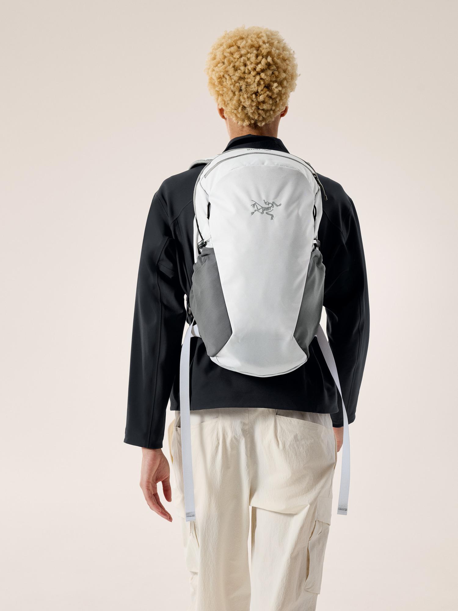 Mantis 16 Backpack  Product Image