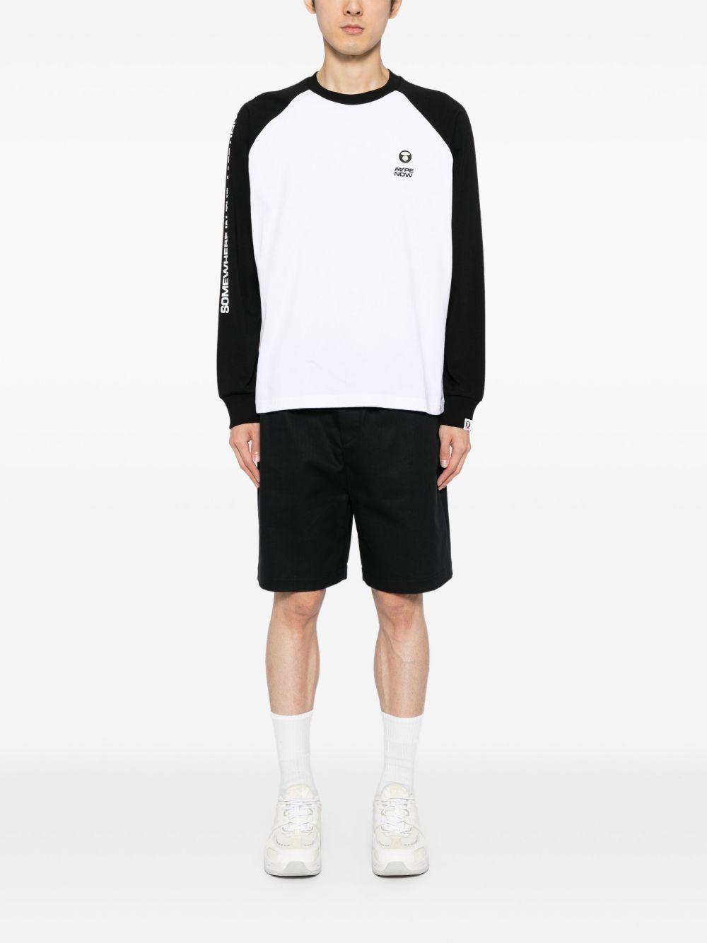 logo-patched raglan-sleeved T-shirt Product Image