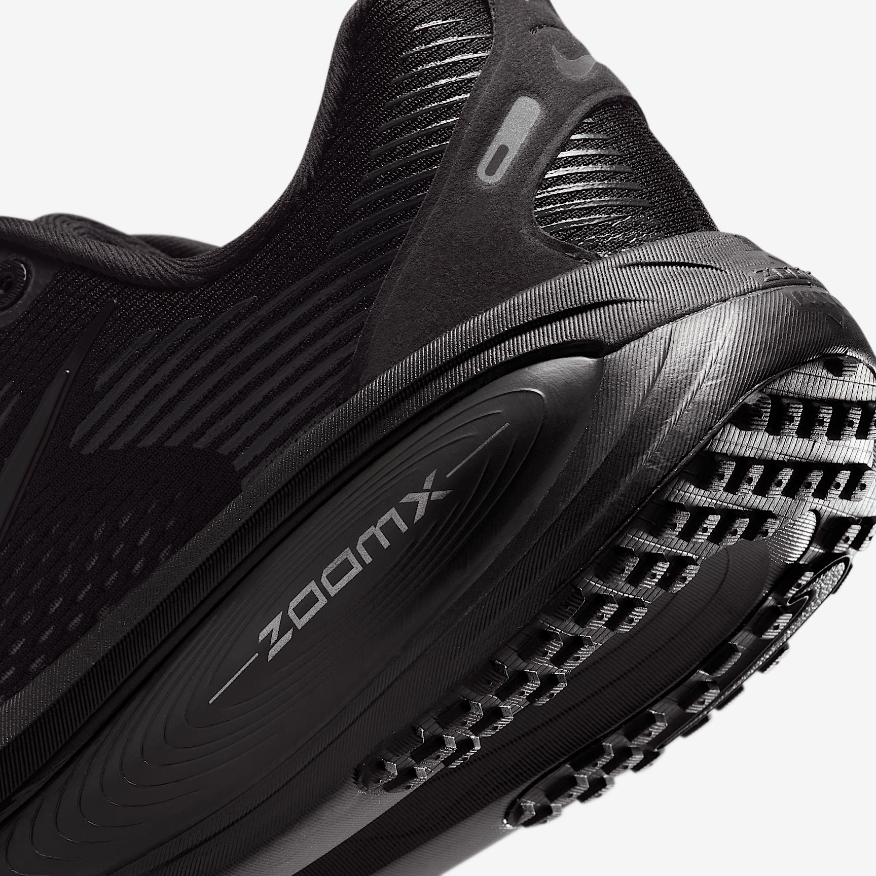 Nike Womens Vomero 18 Road Running Shoes | HM6804-004 Product Image