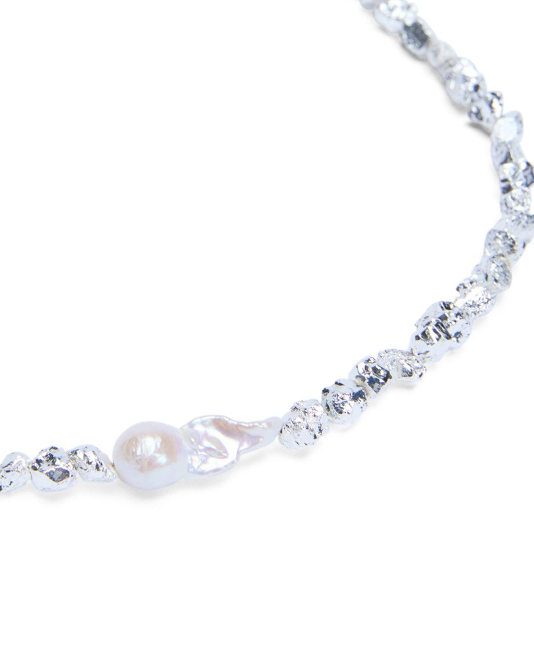 UNCUT SILVER CHOKER Female Product Image