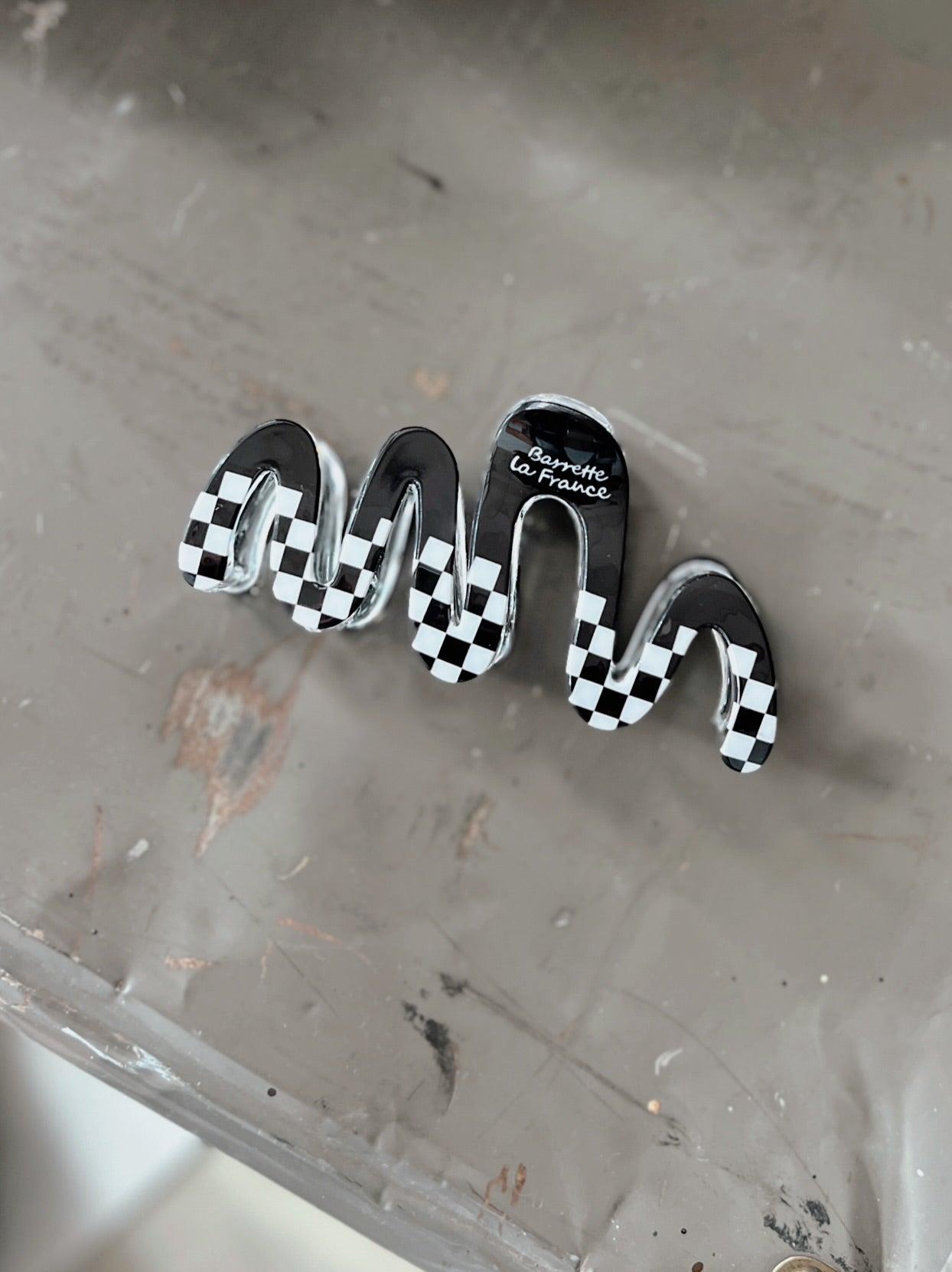 Large Wavy Checker Claw Clip Product Image