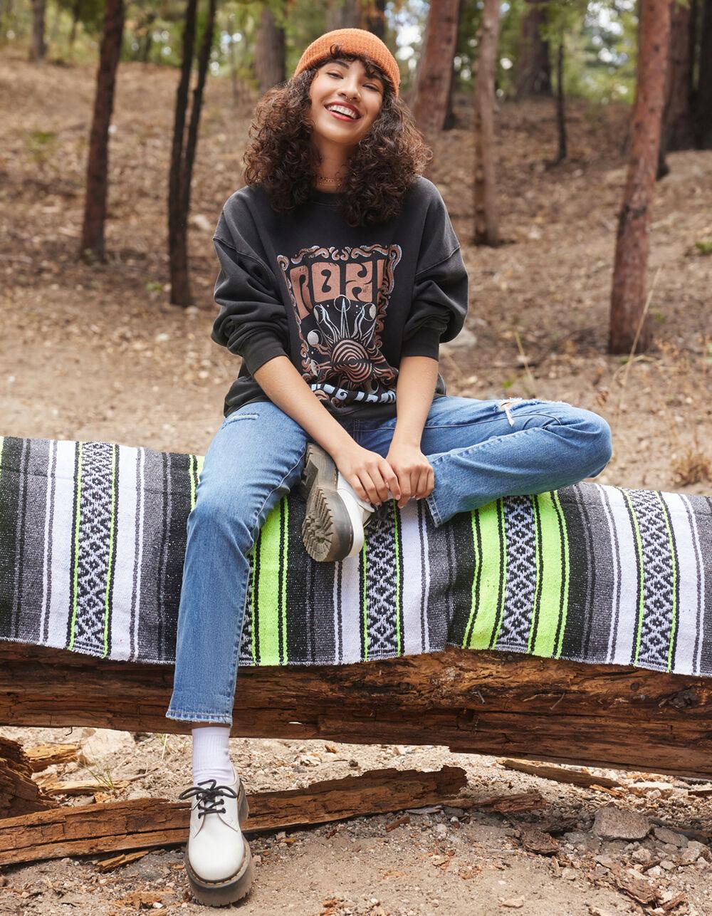 RSQ Womens Vintage Mom Jeans - LIGHT WASH Product Image