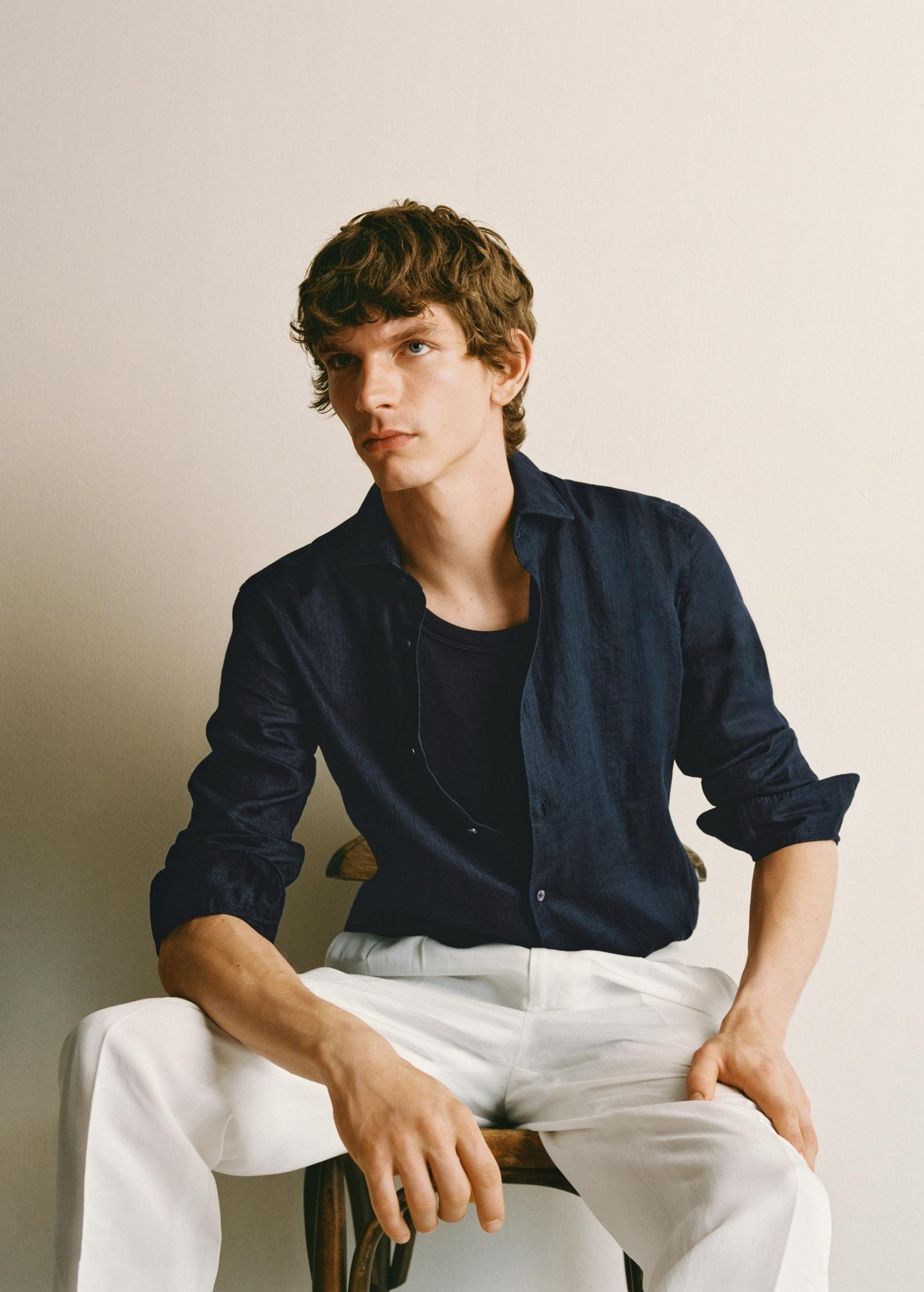 100% linen slim-fit shirt - Men | MANGO USA Product Image