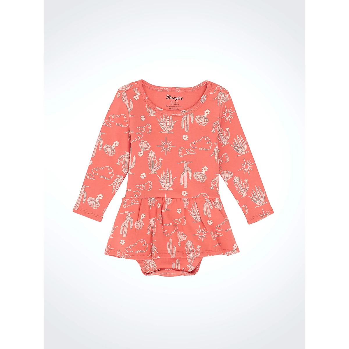 Women's Wrangler Western Graphic Boyfriend Tee in Cacao Nibs Product Image