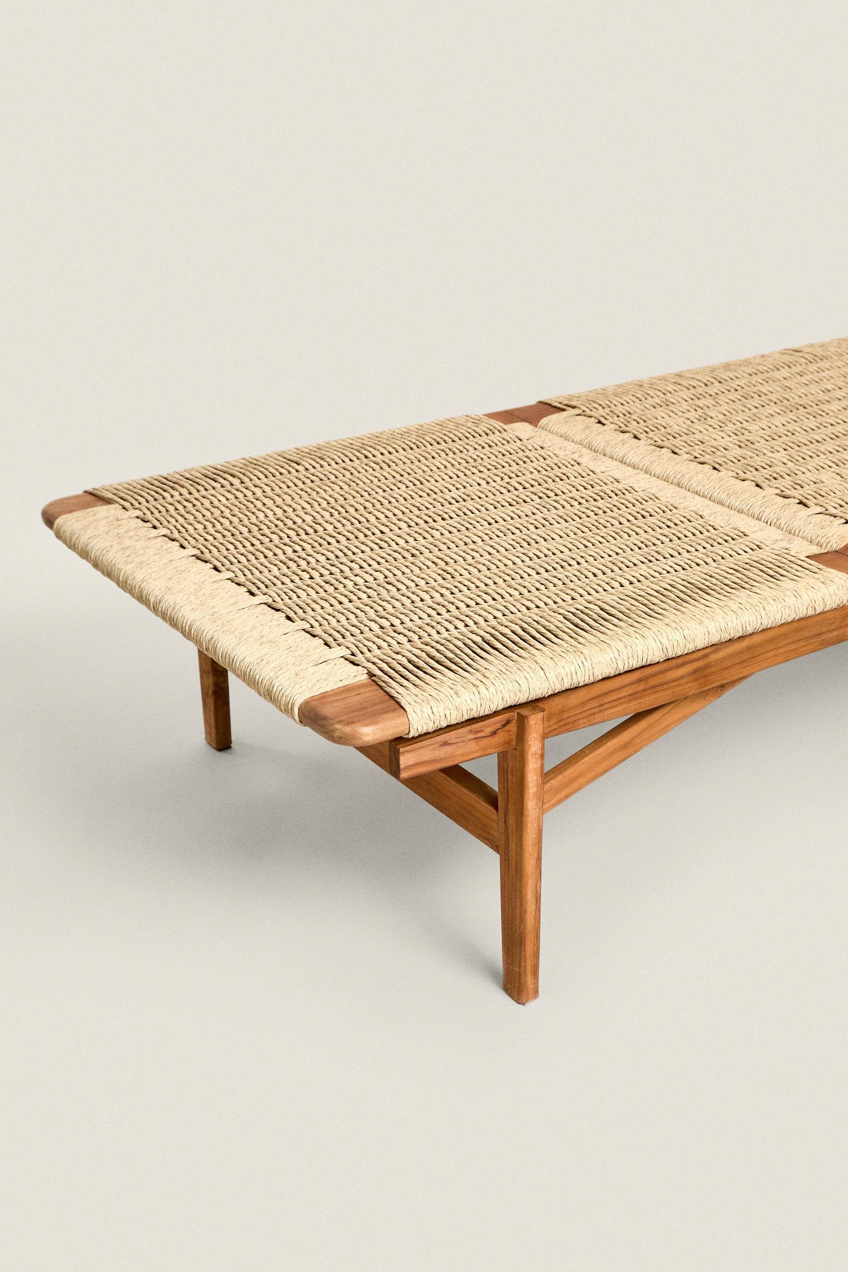 TEAK OUTDOOR LOUNGER Product Image