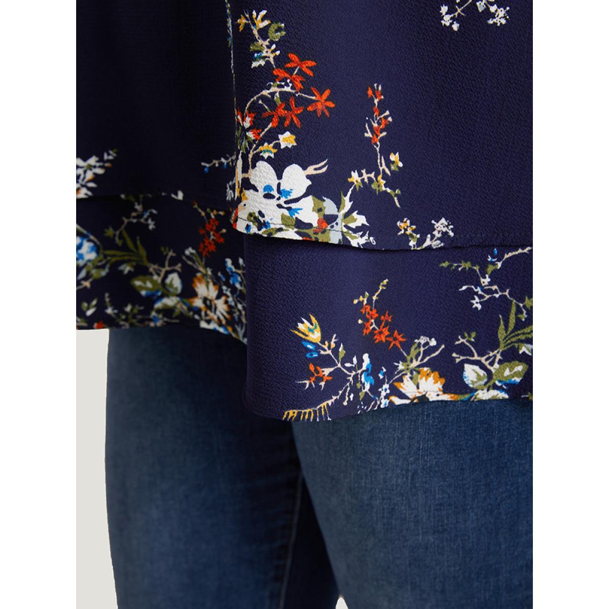 Plus Size Indigo Floral Print Keyhole Flutter Sleeve Blouse Women Elegant Short sleeve Keyhole Cut-Out Dailywear Blouses BloomChic 28/5X Product Image
