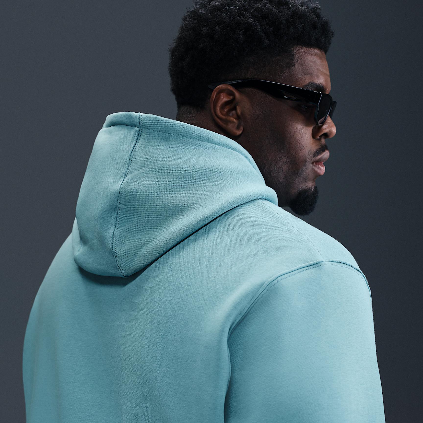 Nike Men's Club Pullover Fleece Hoodie Product Image