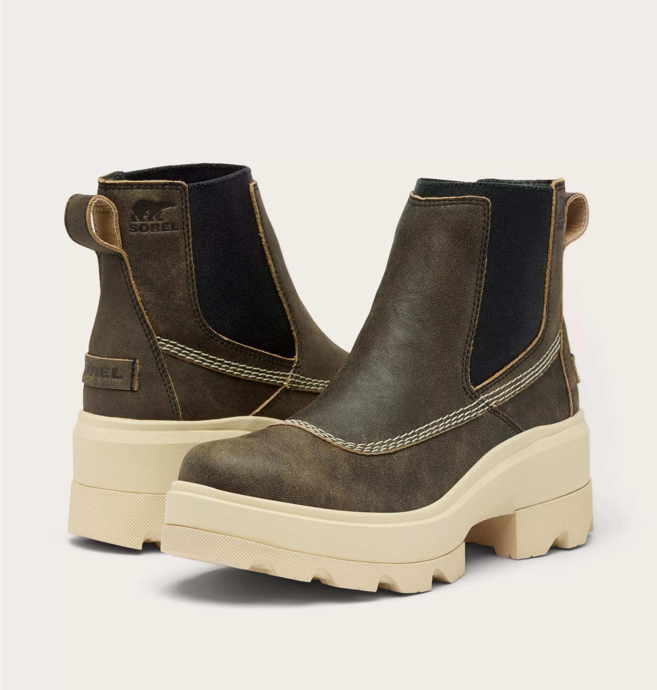 JOAN FRWD™ Women's Chelsea Boot Product Image