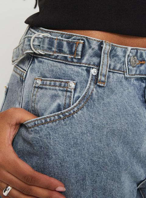 Sidle Low Rise Straight Leg Jeans Light Wash Product Image