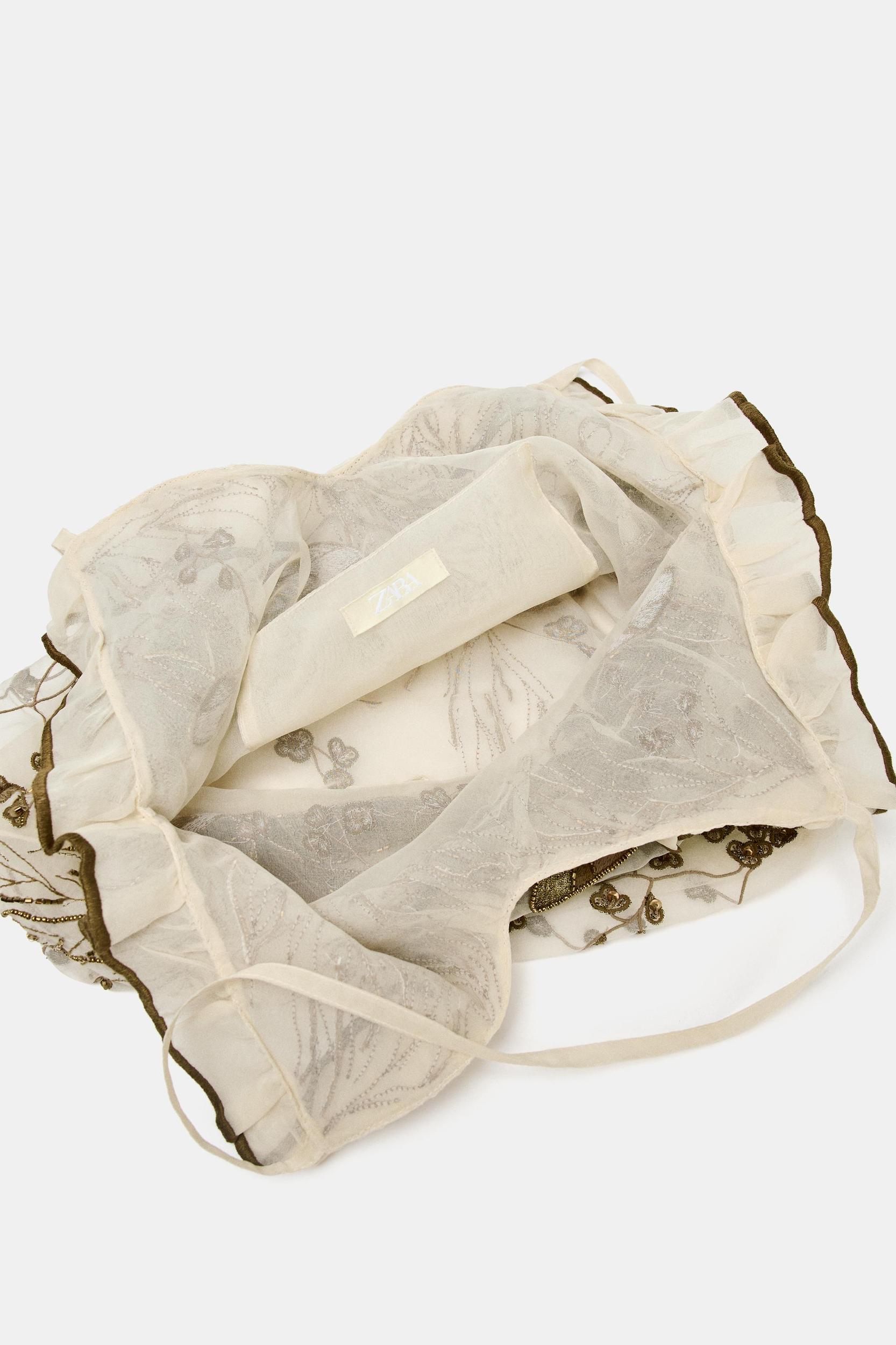 EMBROIDERED DETAIL SHOPPER Product Image