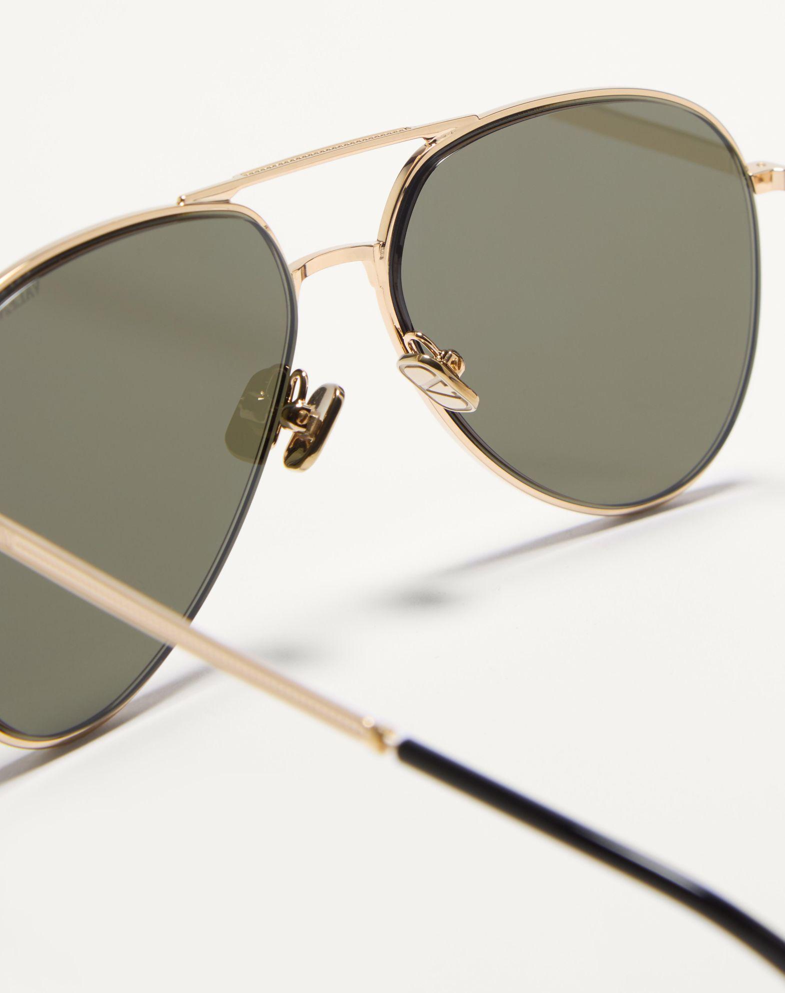 Metal Aviator Frame Product Image