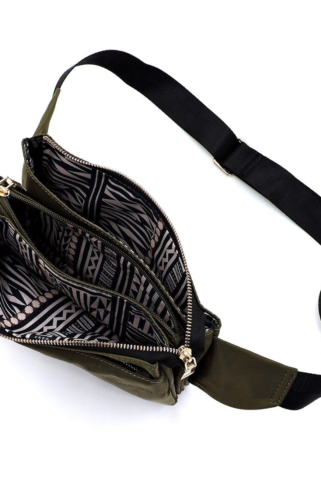 Simple Needed Chest Bag Product Image