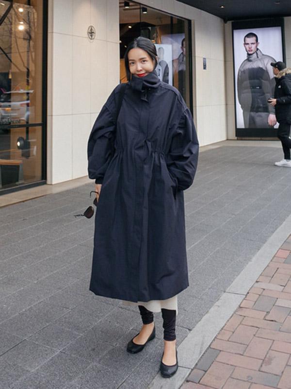 Solid Color Loose Elastic Waist Long Outwear Product Image