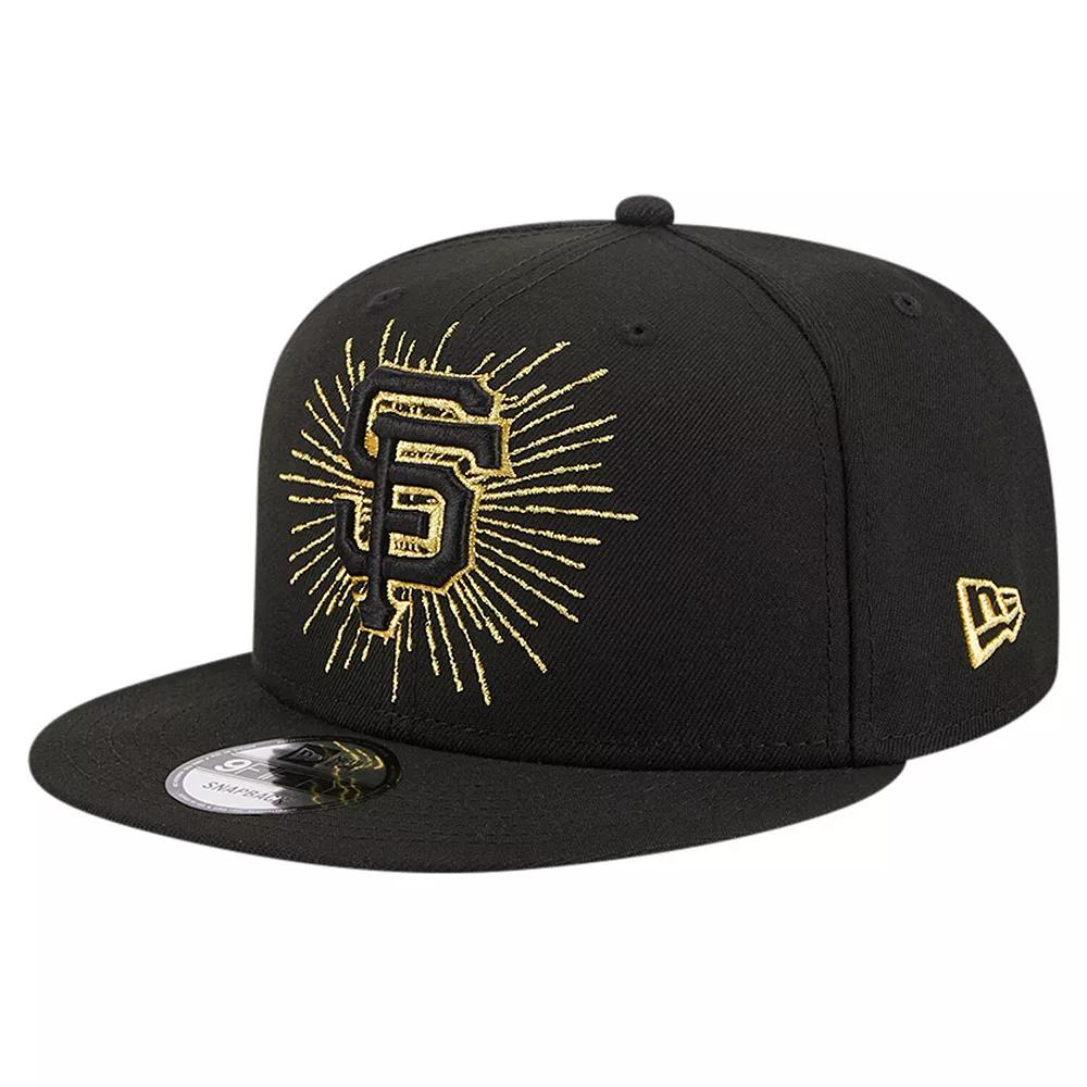 Men's New Era Black San Francisco Giants Metallic Logo 9FIFTY Snapback Hat Product Image