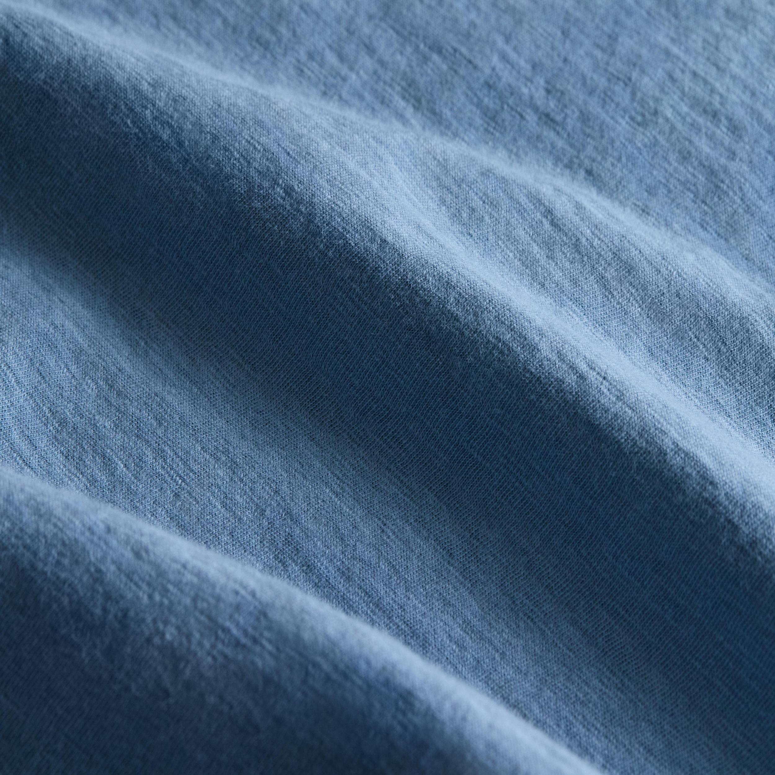 ESSENTIAL TEE Product Image