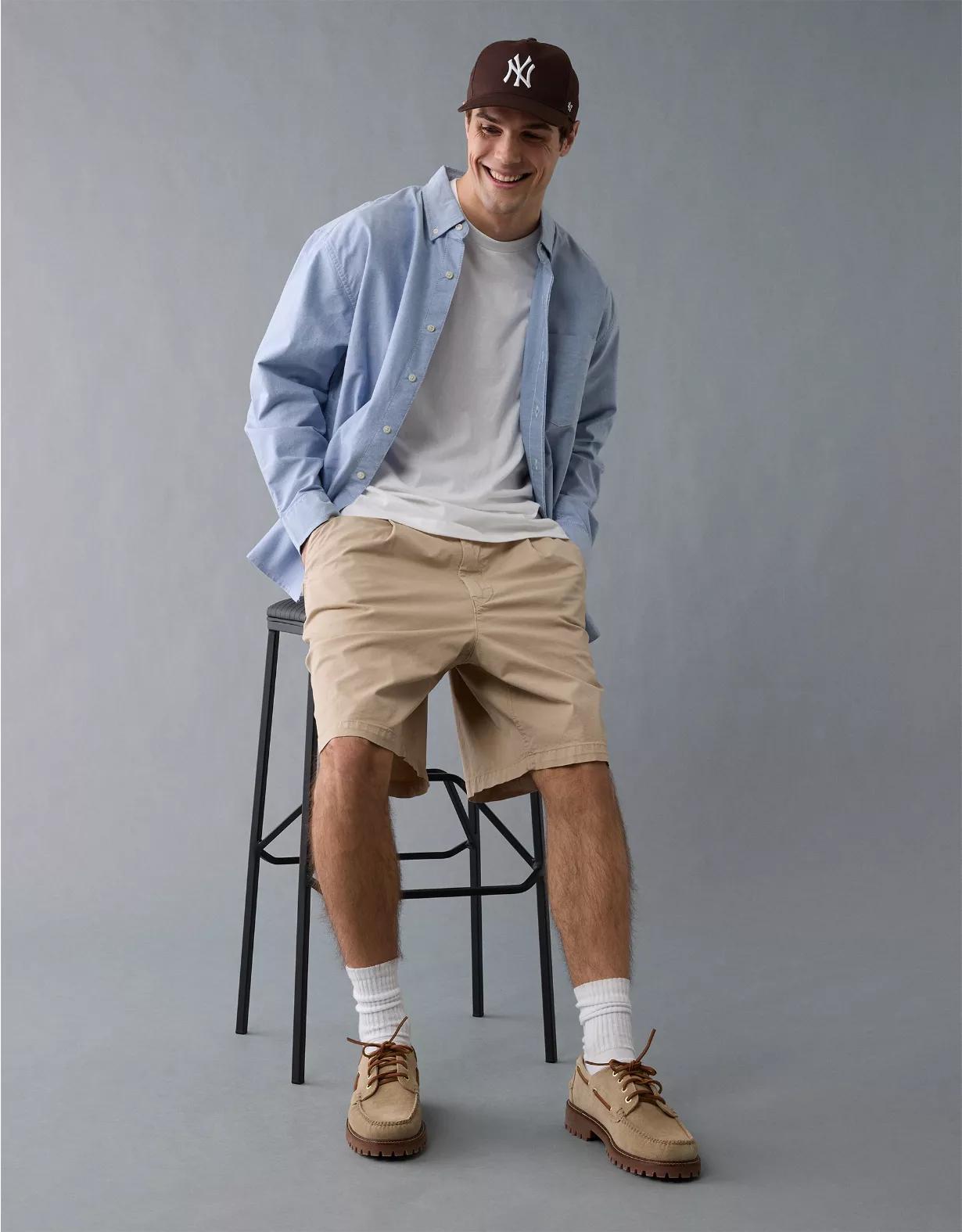AE Everyday Relaxed Oxford Button-Up Shirt Product Image
