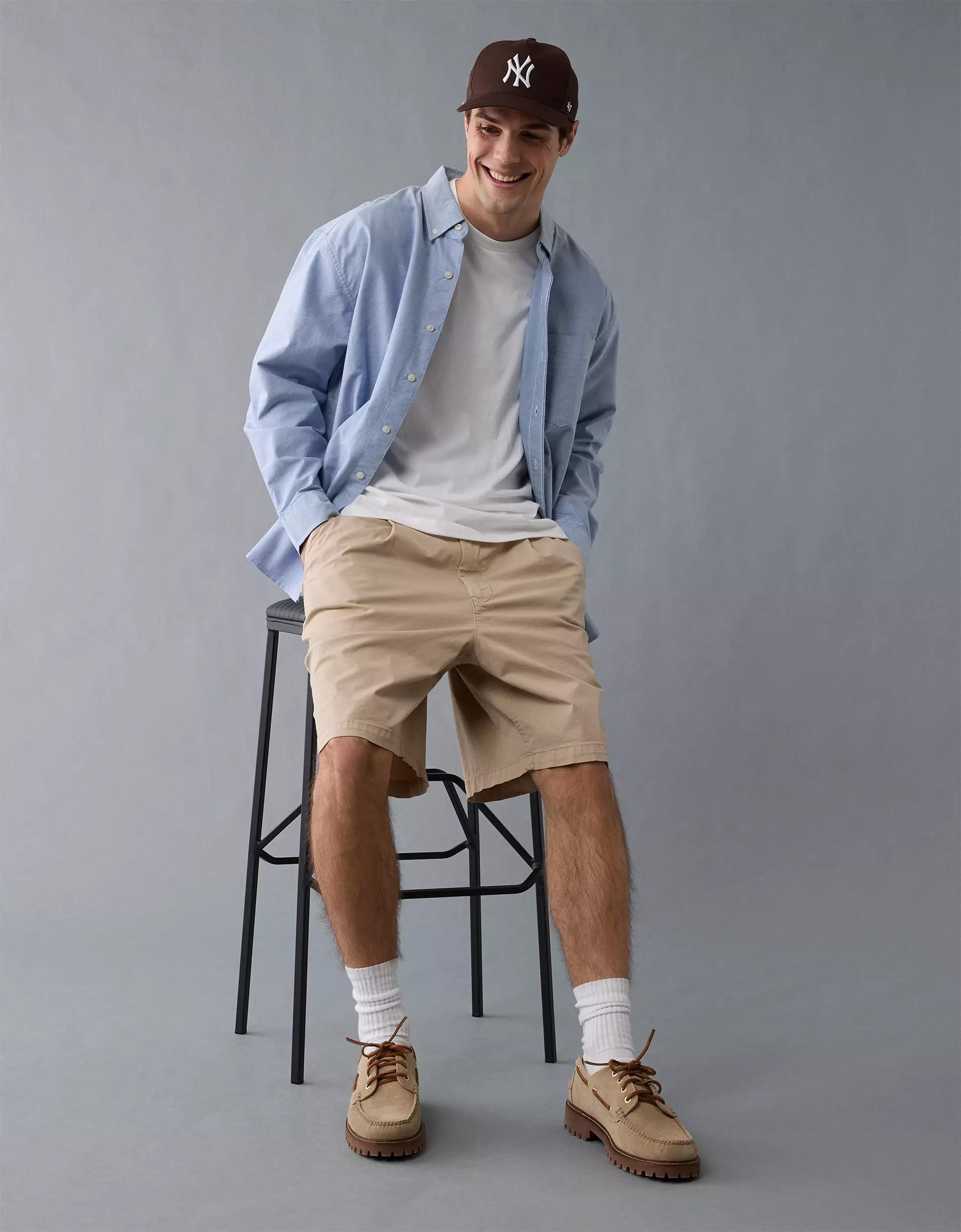 AE Everyday Relaxed Oxford Button-Up Shirt Product Image