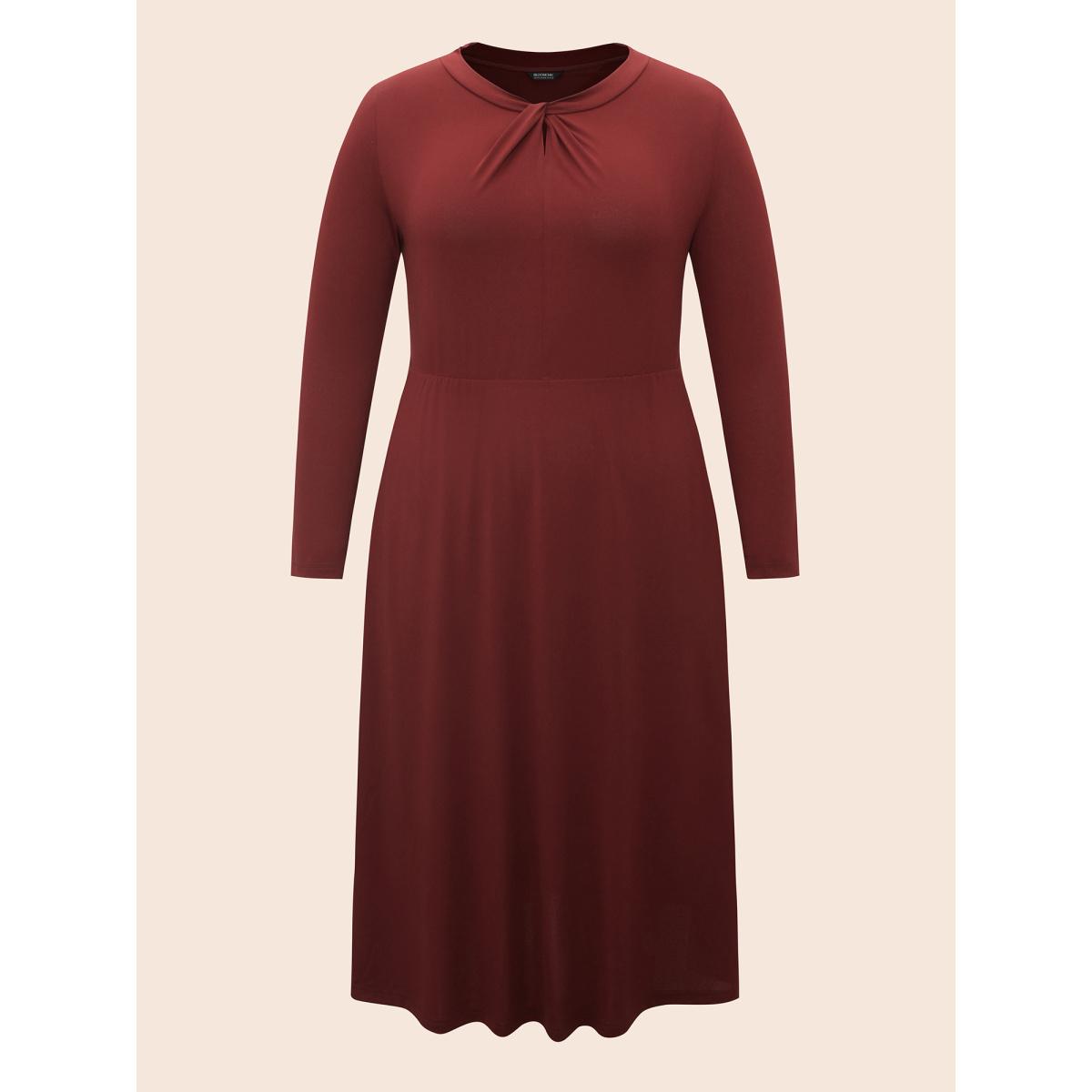 Plus Size Plain Twist Neck Midi Dress Burgundy Women At the Office Twist Asymmetrical Neck Long Sleeve Curvy BloomChic 28/5X Product Image