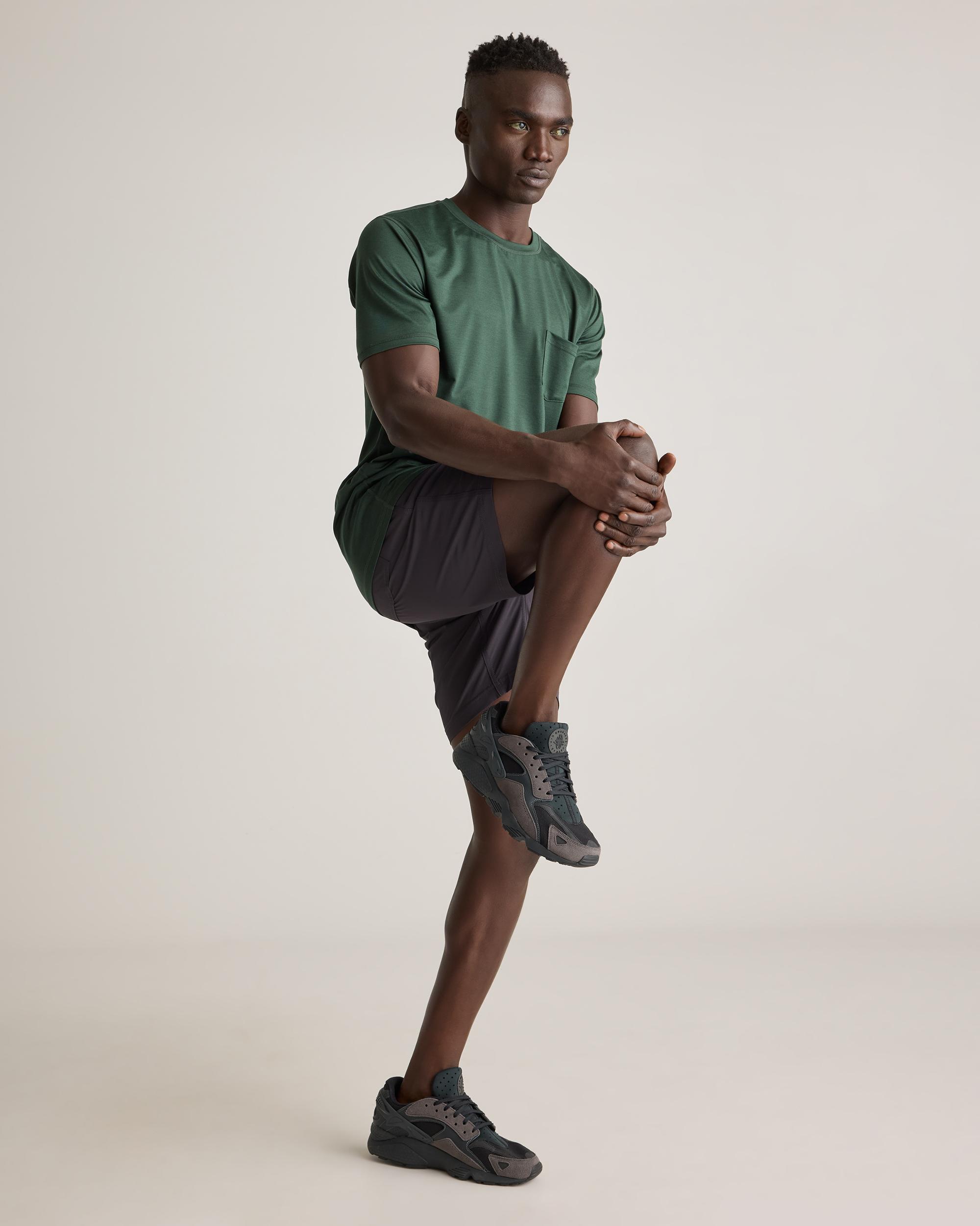 Quince | Men's Performance Tech Short 7.5" Recycled Poly with Stretch Product Image