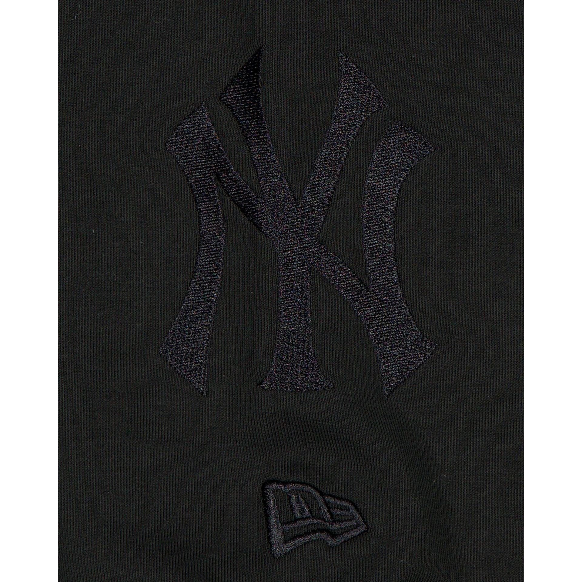 New York Yankees Black on Black Logo Select Hoodie Male Product Image