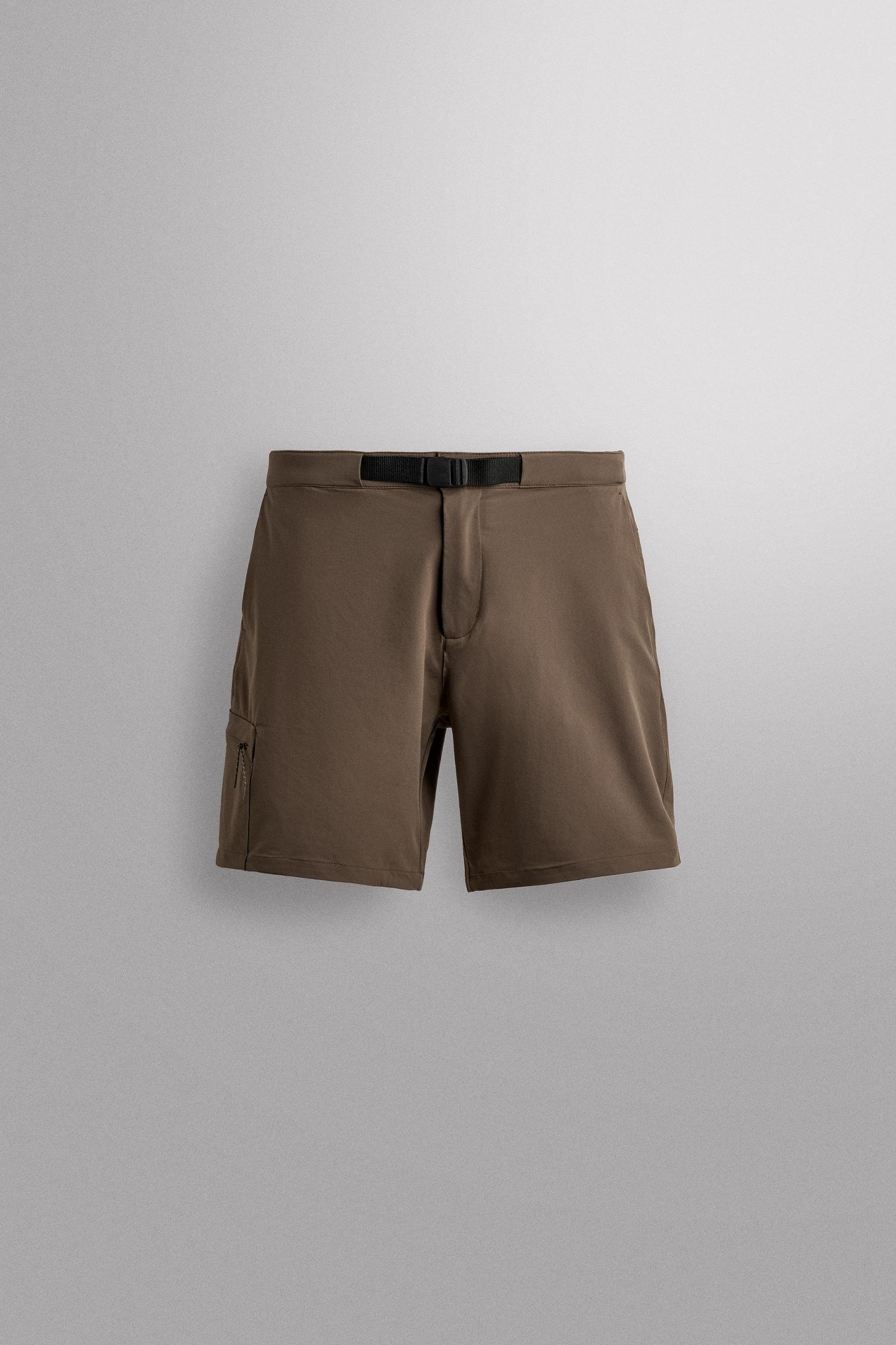 TECHNICAL CARGO SHORTS Product Image
