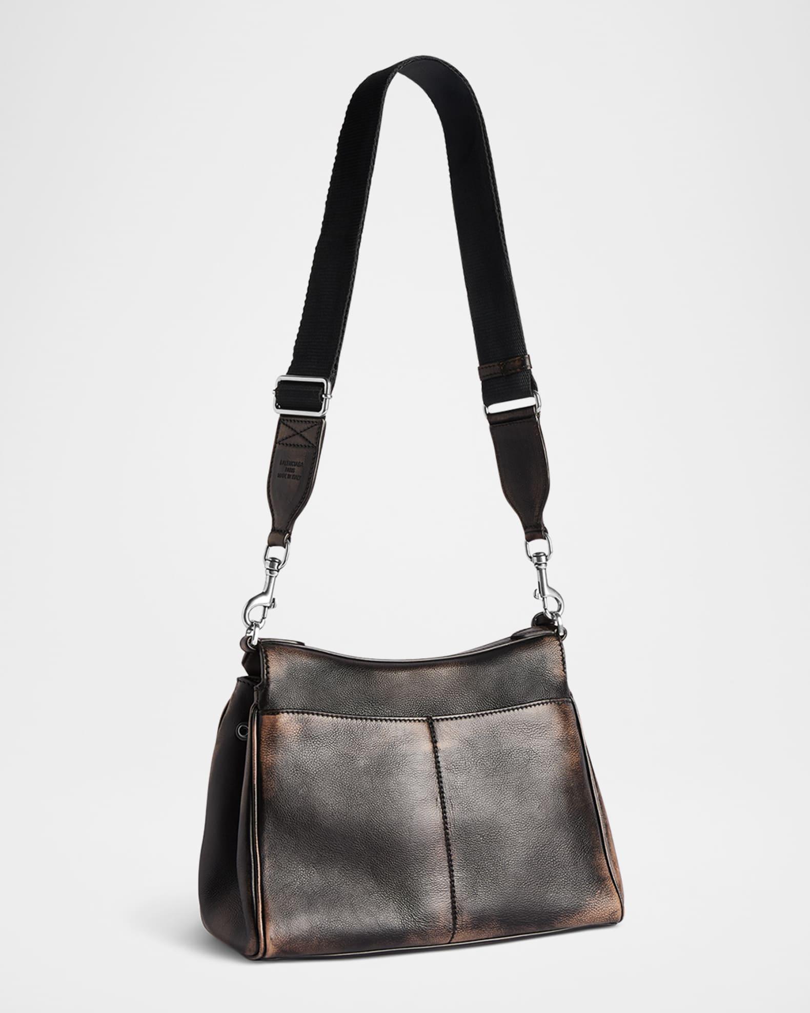 Men's Rodeo Small Calfskin Messenger Bag Product Image