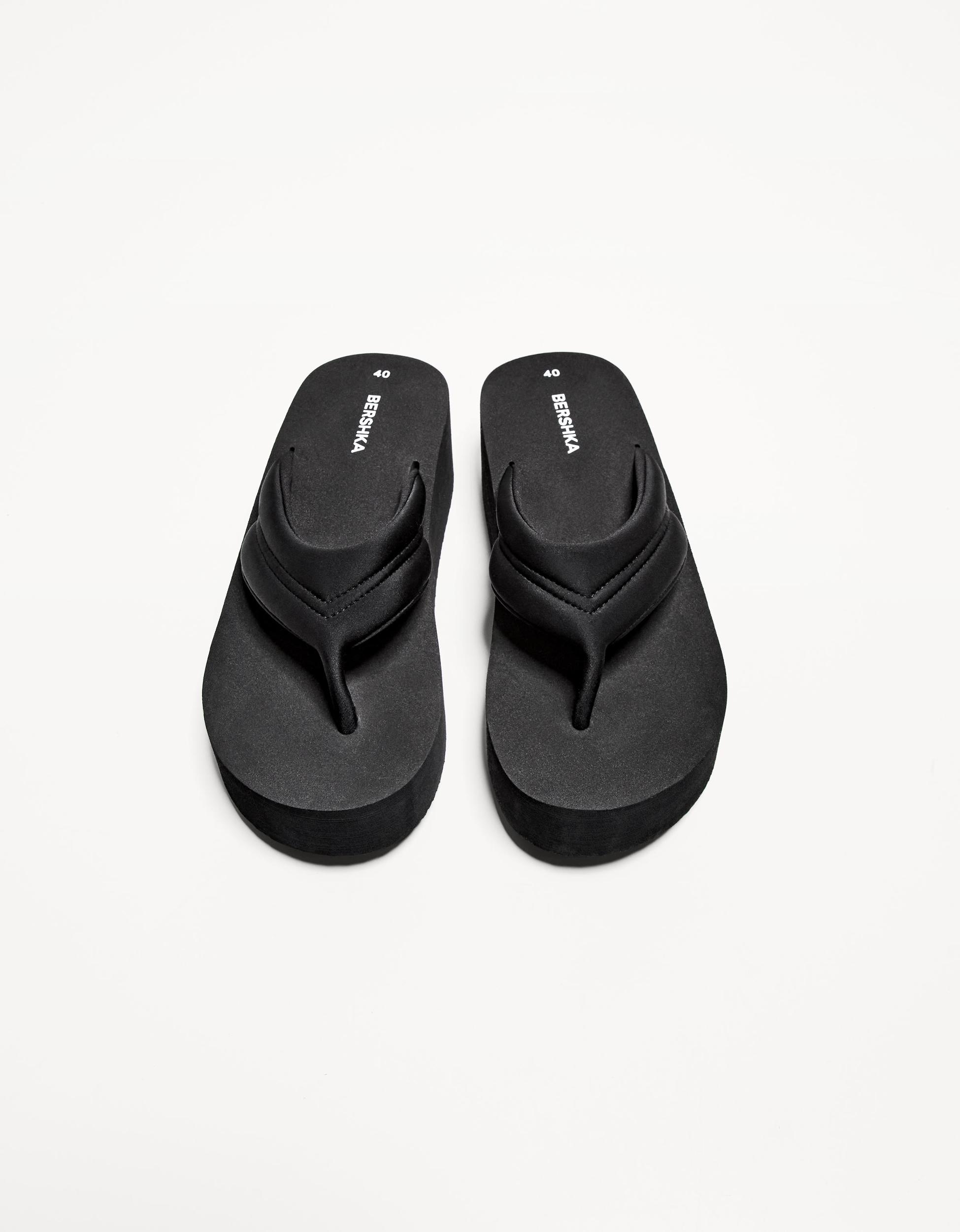 Quilted platform sandals Product Image