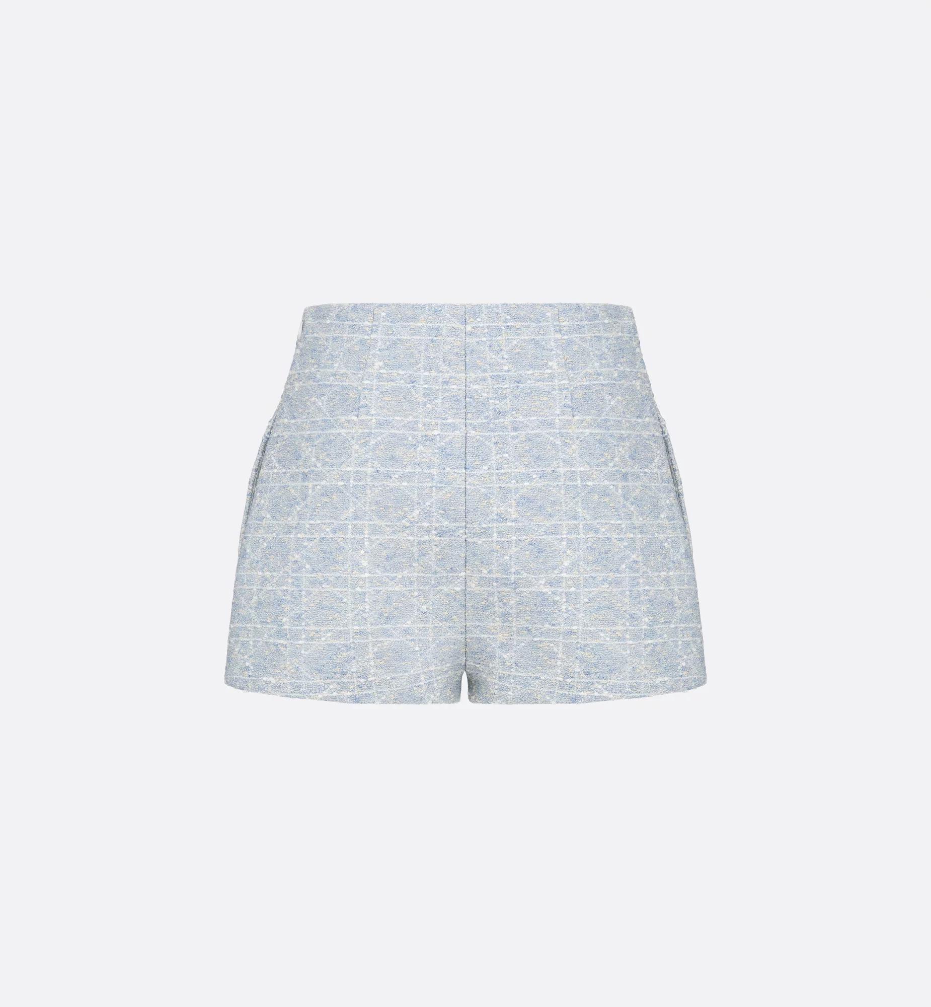 Macrocannage Shorts Product Image